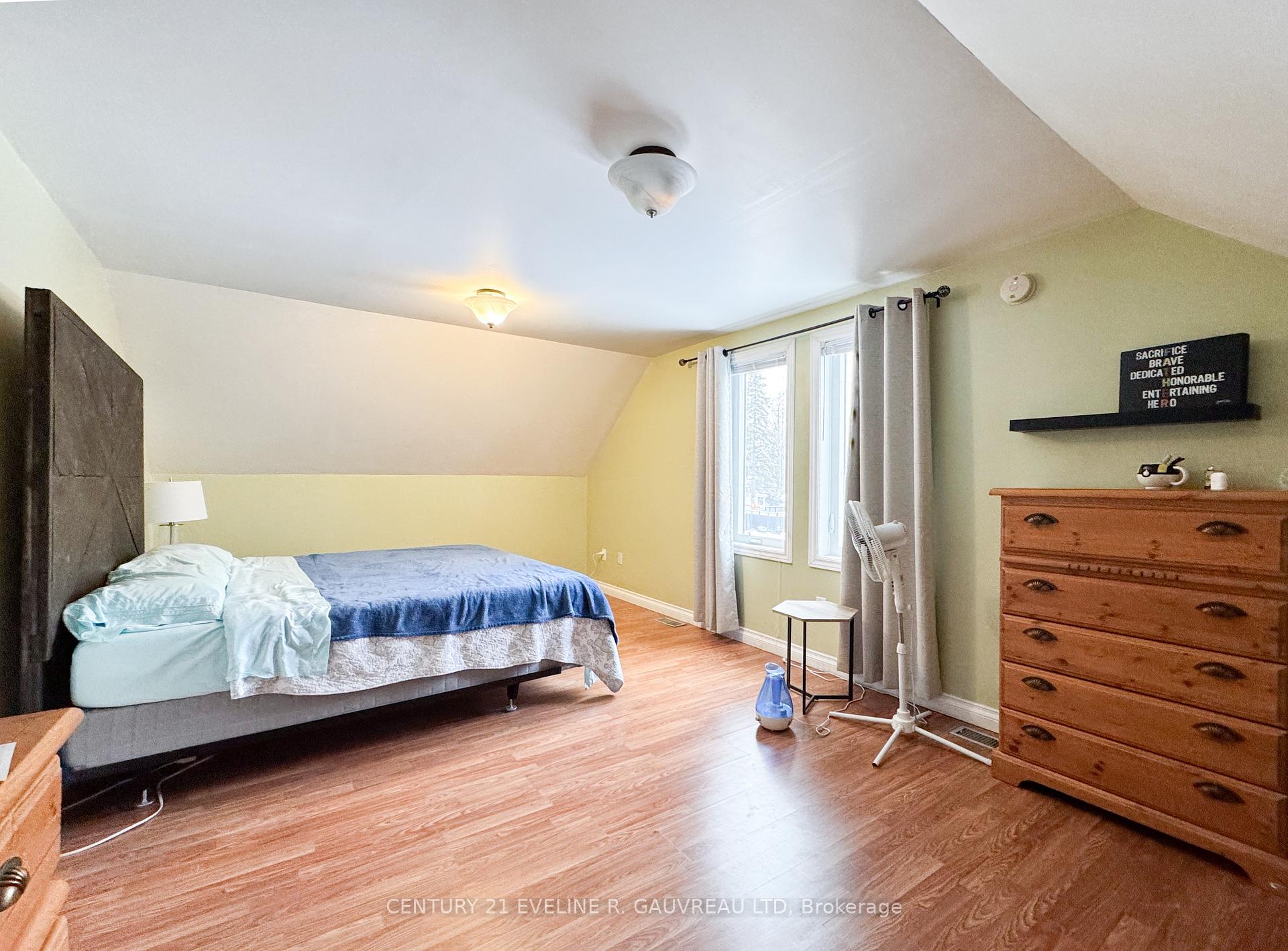 Photo 19 of 39 Sixth Avenue, Englehart — HOMEH