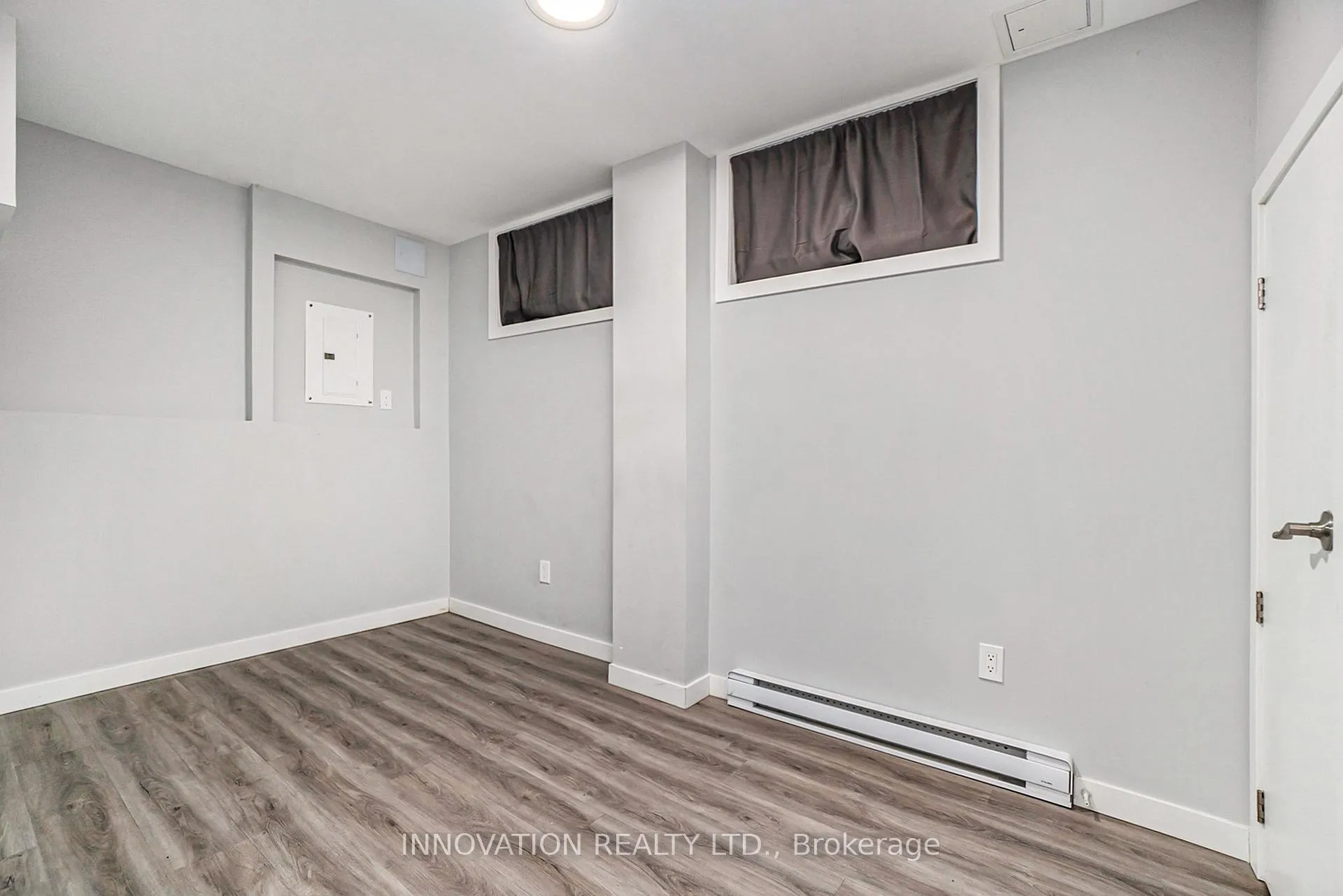 Photo 5 of Unit B, 1675 Baseline Road, Ottawa, Bel Air Heights — HOMEH