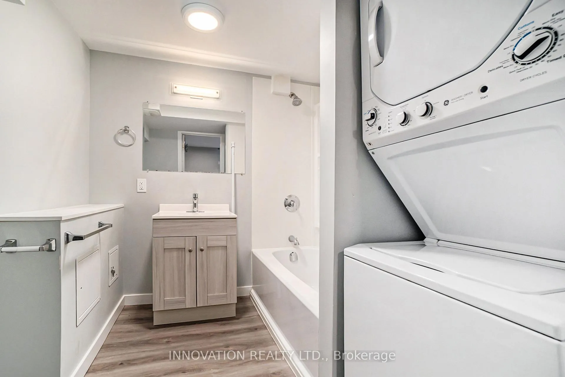 Photo 10 of Unit B, 1675 Baseline Road, Ottawa, Bel Air Heights — HOMEH