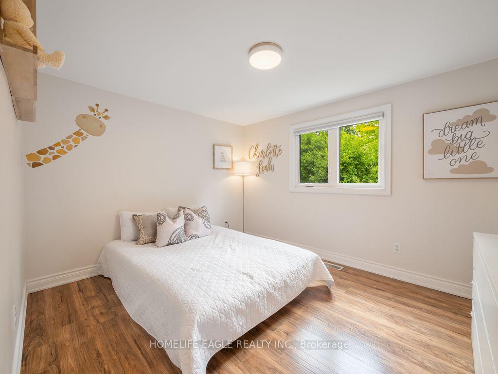 Photo 13 of 7 Moffat Crescent, Aurora, Aurora Heights — HOMEH