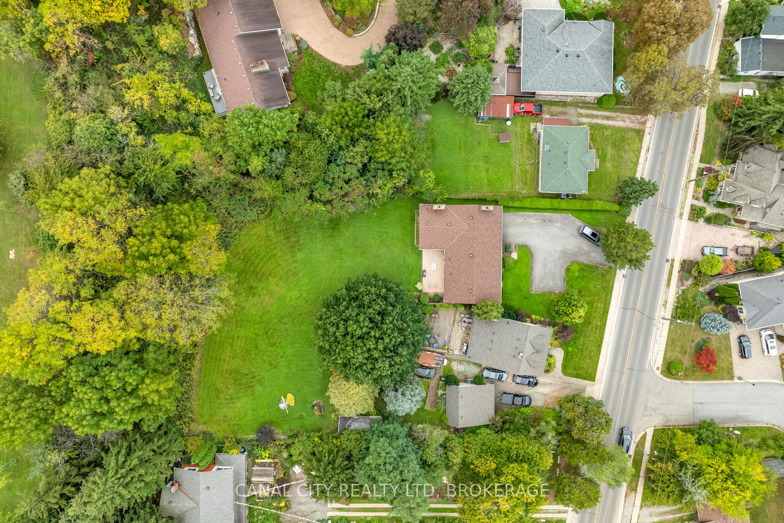 Photo 25 of 63 Mountain Street, St. Catharines, Burleigh Hill — HOMEH