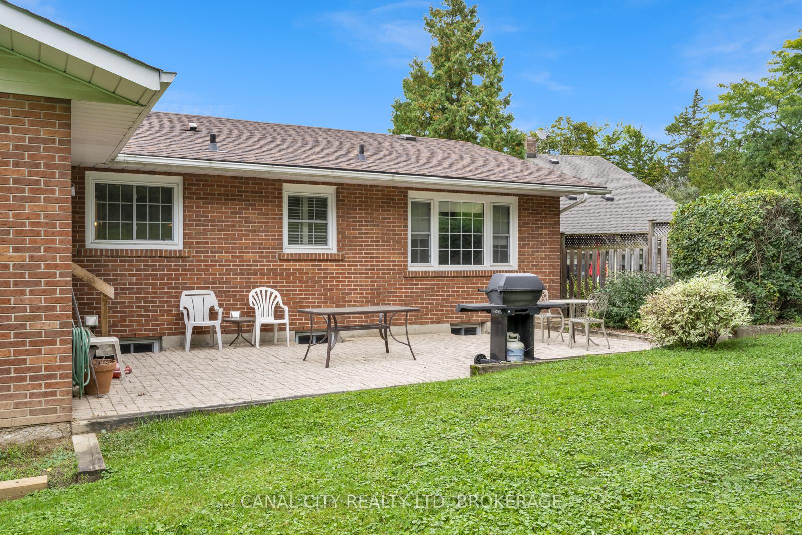 Photo 27 of 63 Mountain Street, St. Catharines, Burleigh Hill — HOMEH