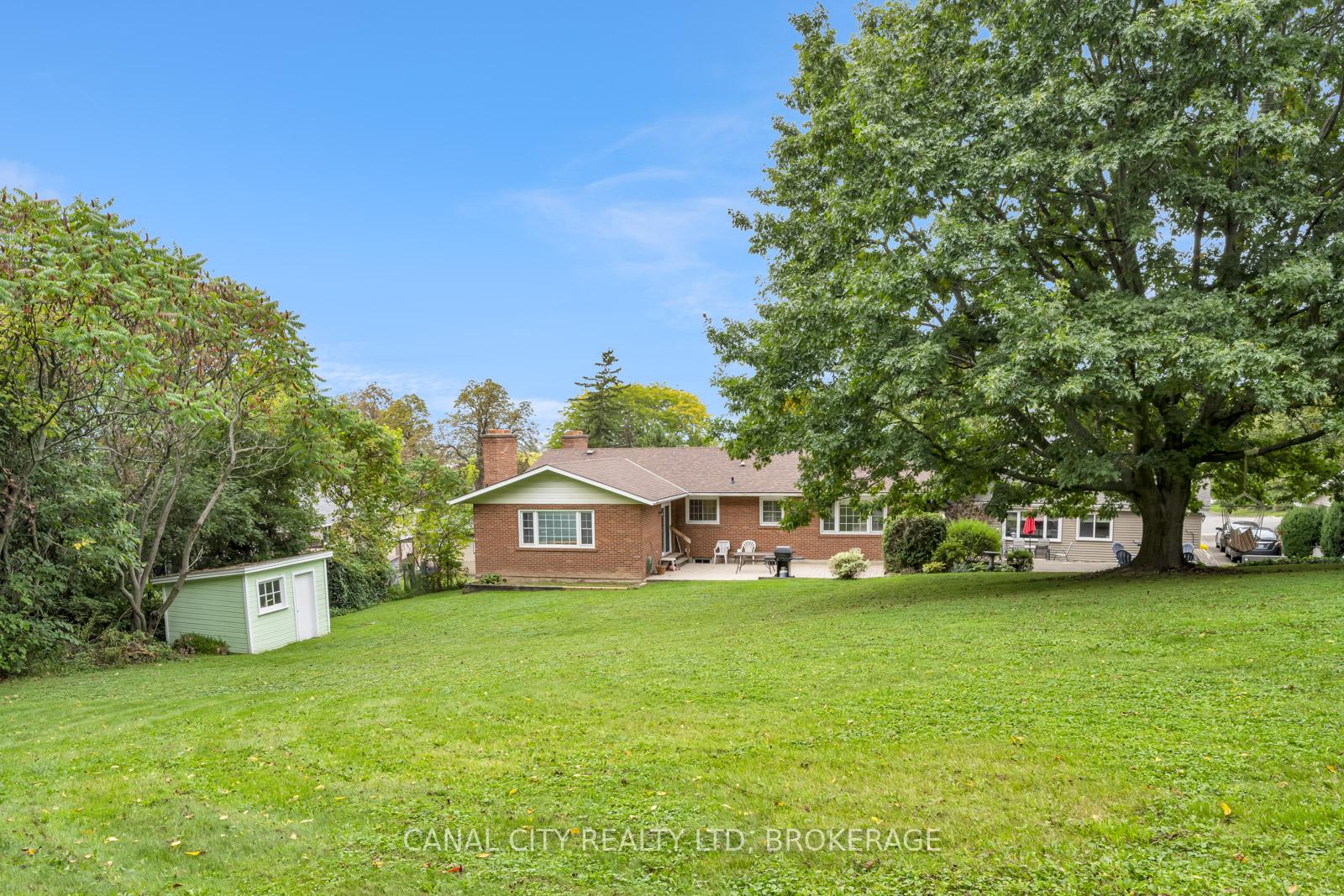 Photo 29 of 63 Mountain Street, St. Catharines, Burleigh Hill — HOMEH
