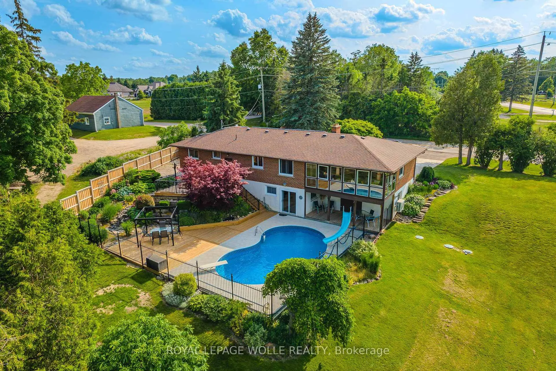 Front of 3850 Beaverdale Road
