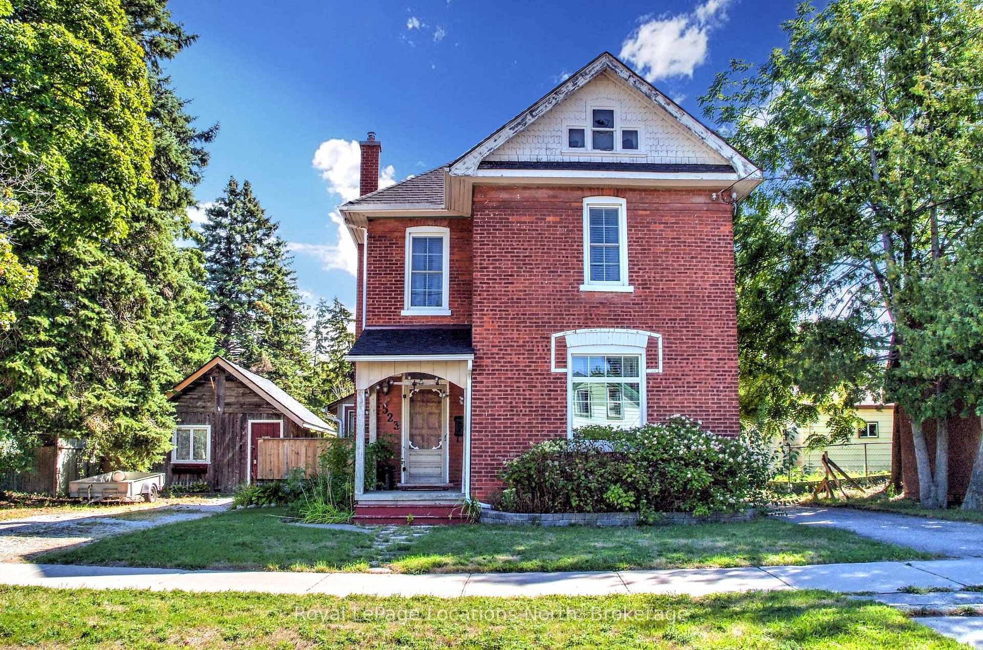 Photo 3 of 523 Hurontario Street, Collingwood — HOMEH
