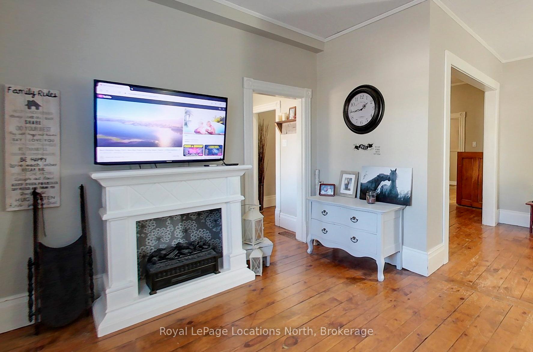 Photo 6 of 523 Hurontario Street, Collingwood — HOMEH