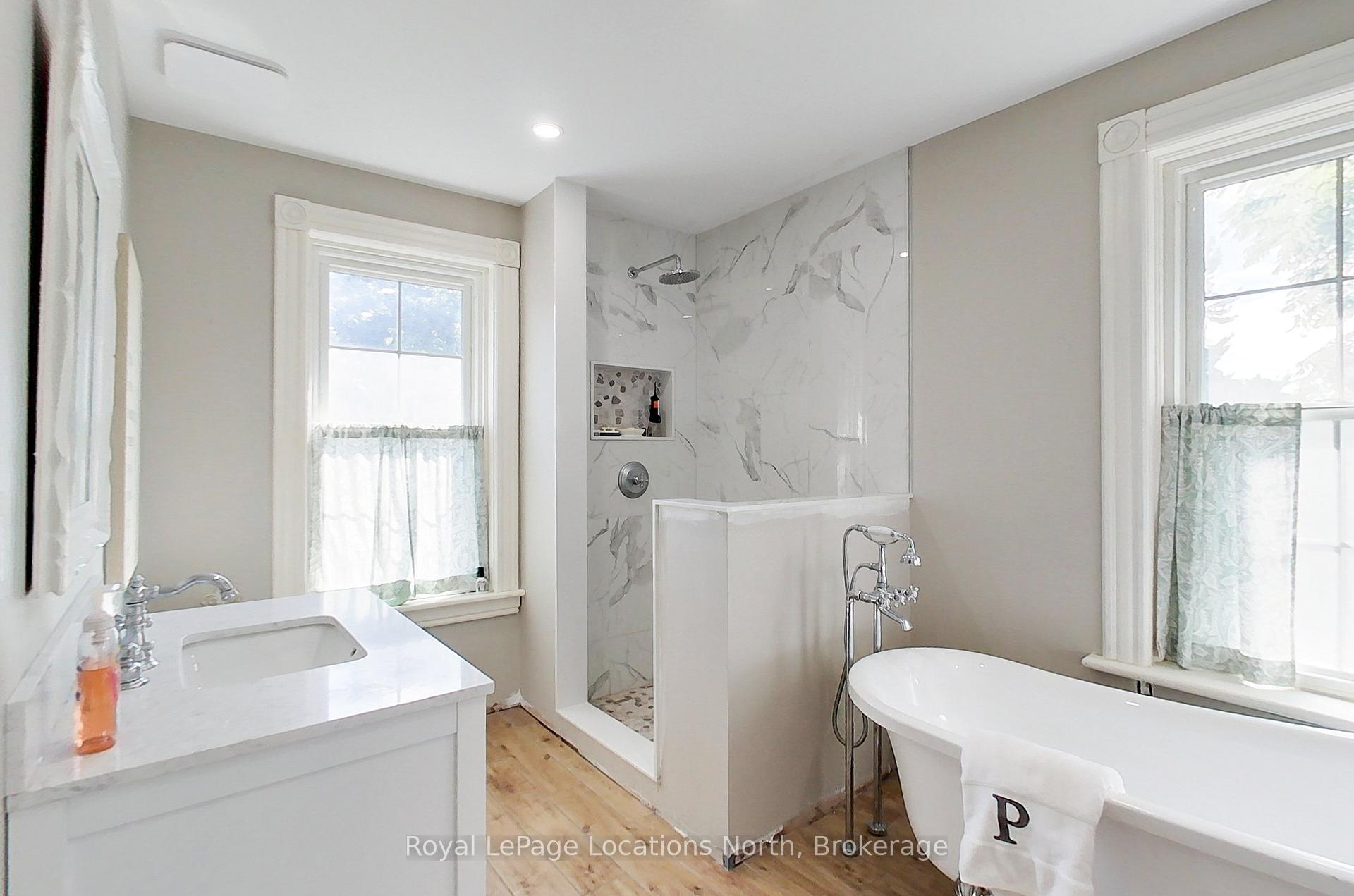 Photo 23 of 523 Hurontario Street, Collingwood — HOMEH