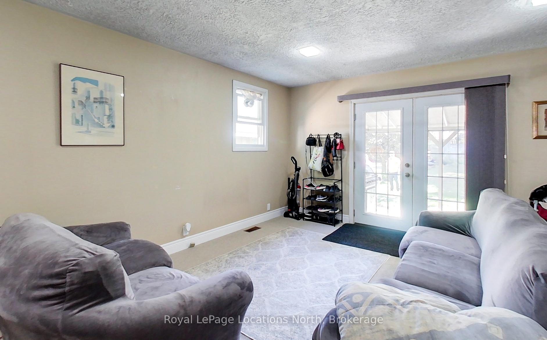 Photo 24 of 523 Hurontario Street, Collingwood — HOMEH