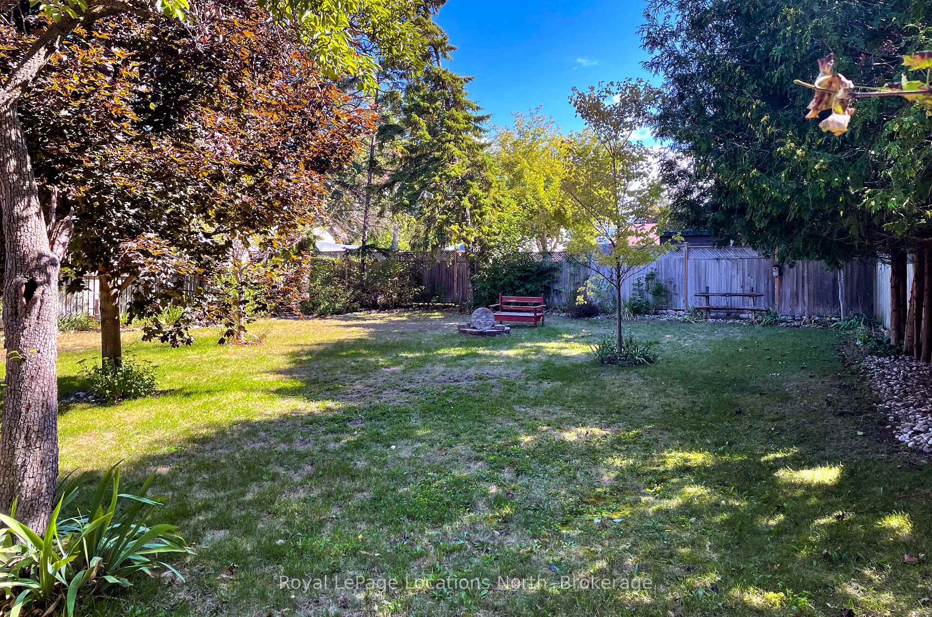 Photo 36 of 523 Hurontario Street, Collingwood — HOMEH