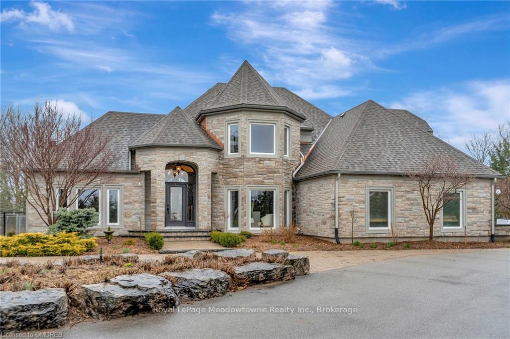 Front of 299 Concession 10 Road E