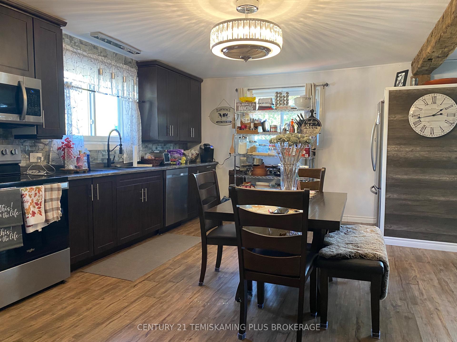 Photo 8 of 49 Galena Street, Cobalt — HOMEH