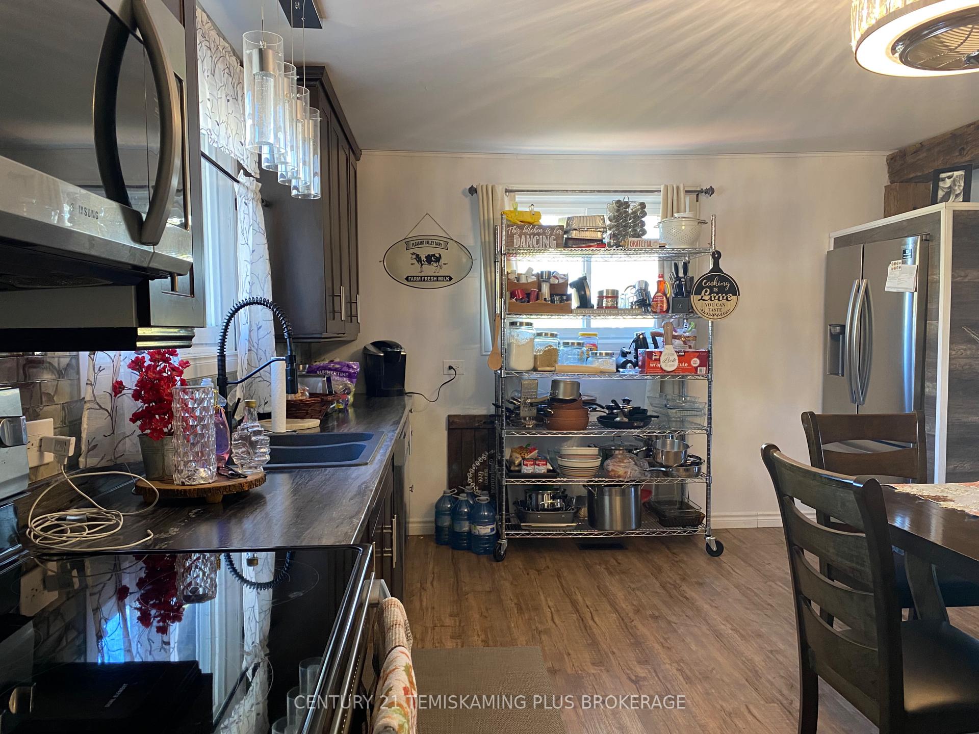 Photo 22 of 49 Galena Street, Cobalt — HOMEH