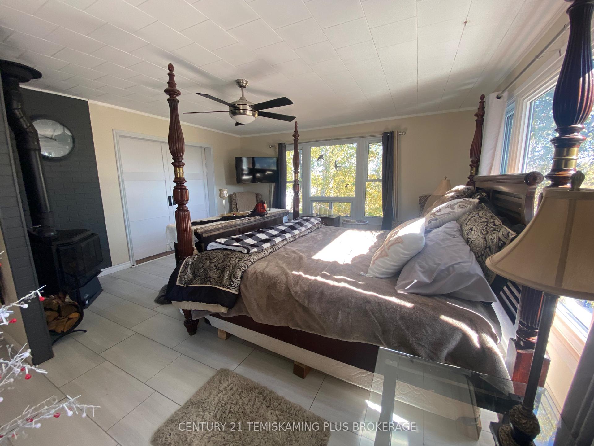 Photo 13 of 49 Galena Street, Cobalt — HOMEH