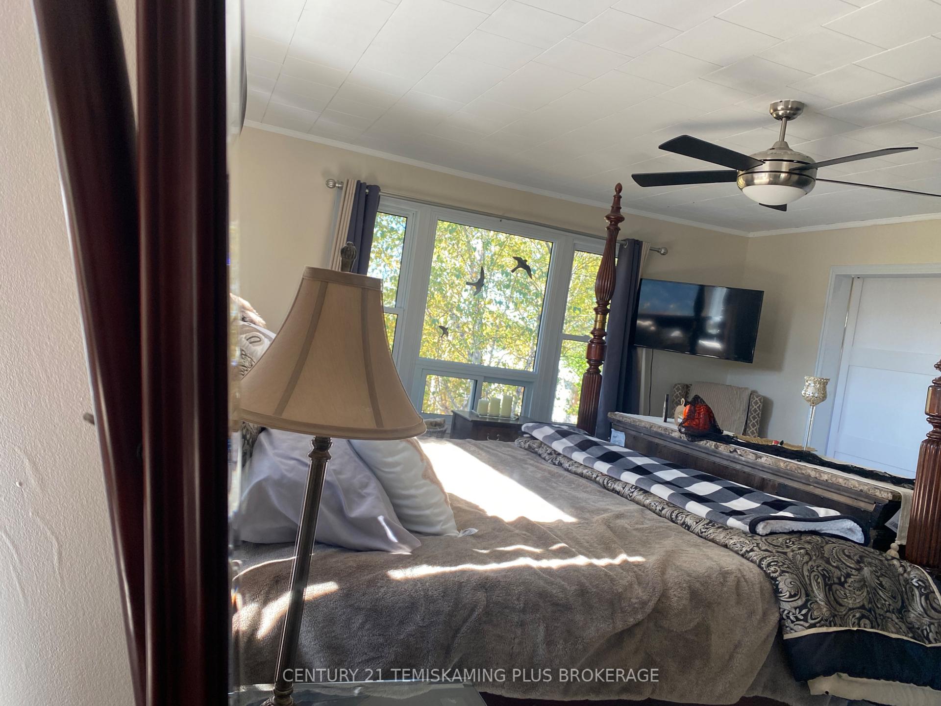 Photo 23 of 49 Galena Street, Cobalt — HOMEH