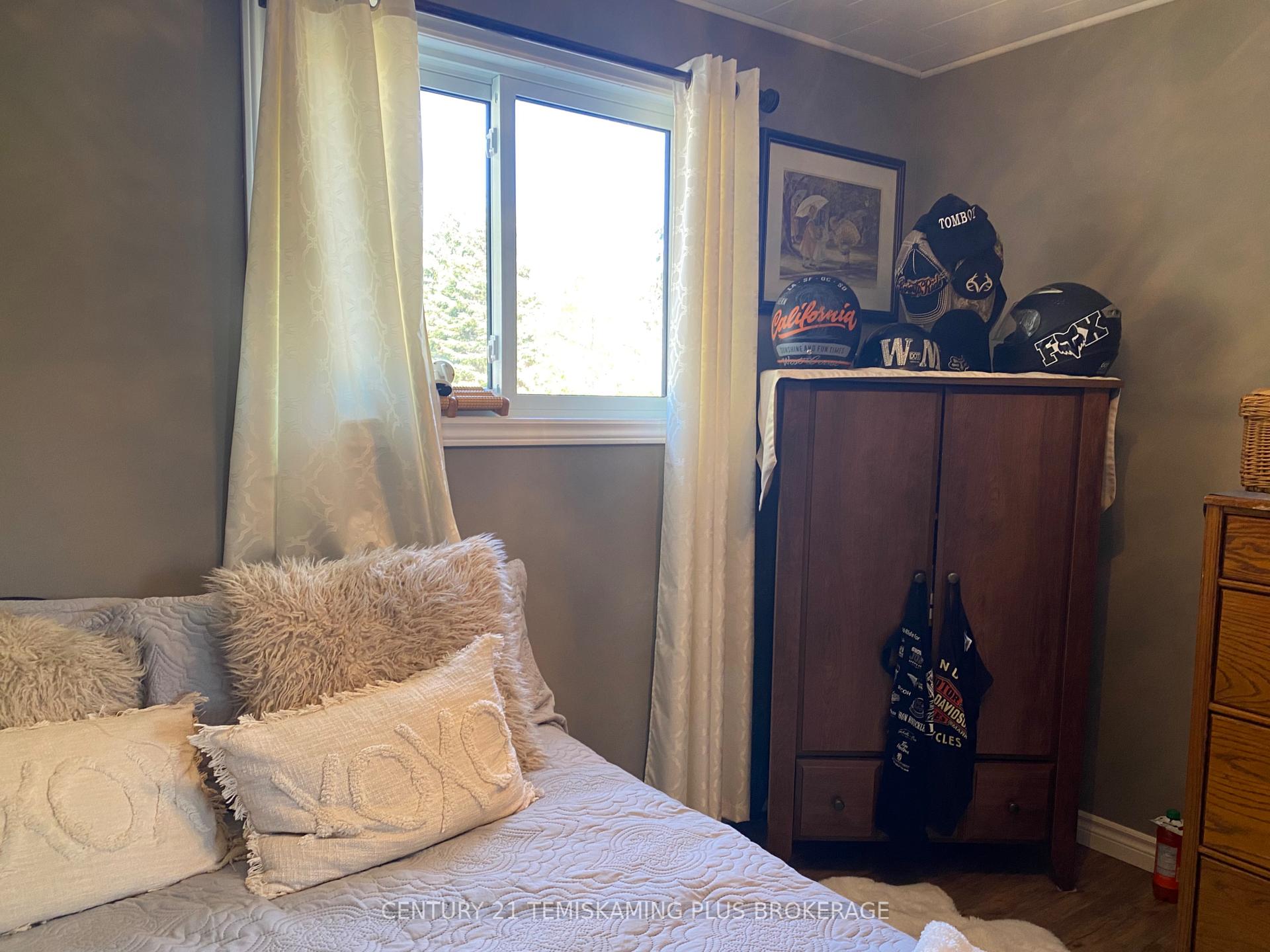 Photo 25 of 49 Galena Street, Cobalt — HOMEH