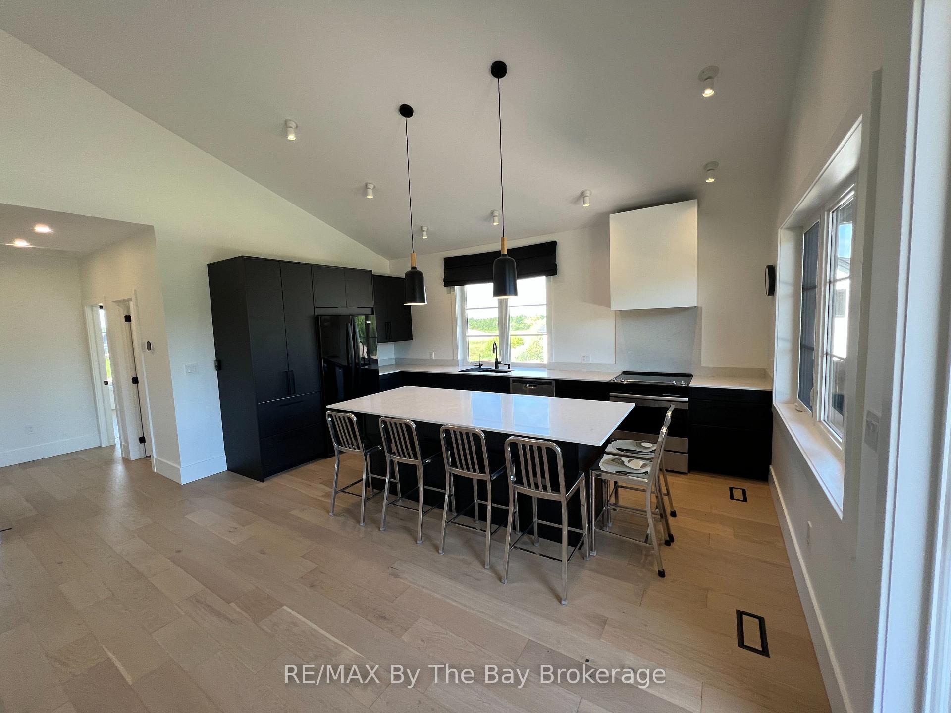 Photo 4 of 14 Raintree Court, Clearview, Rural Clearview — HOMEH