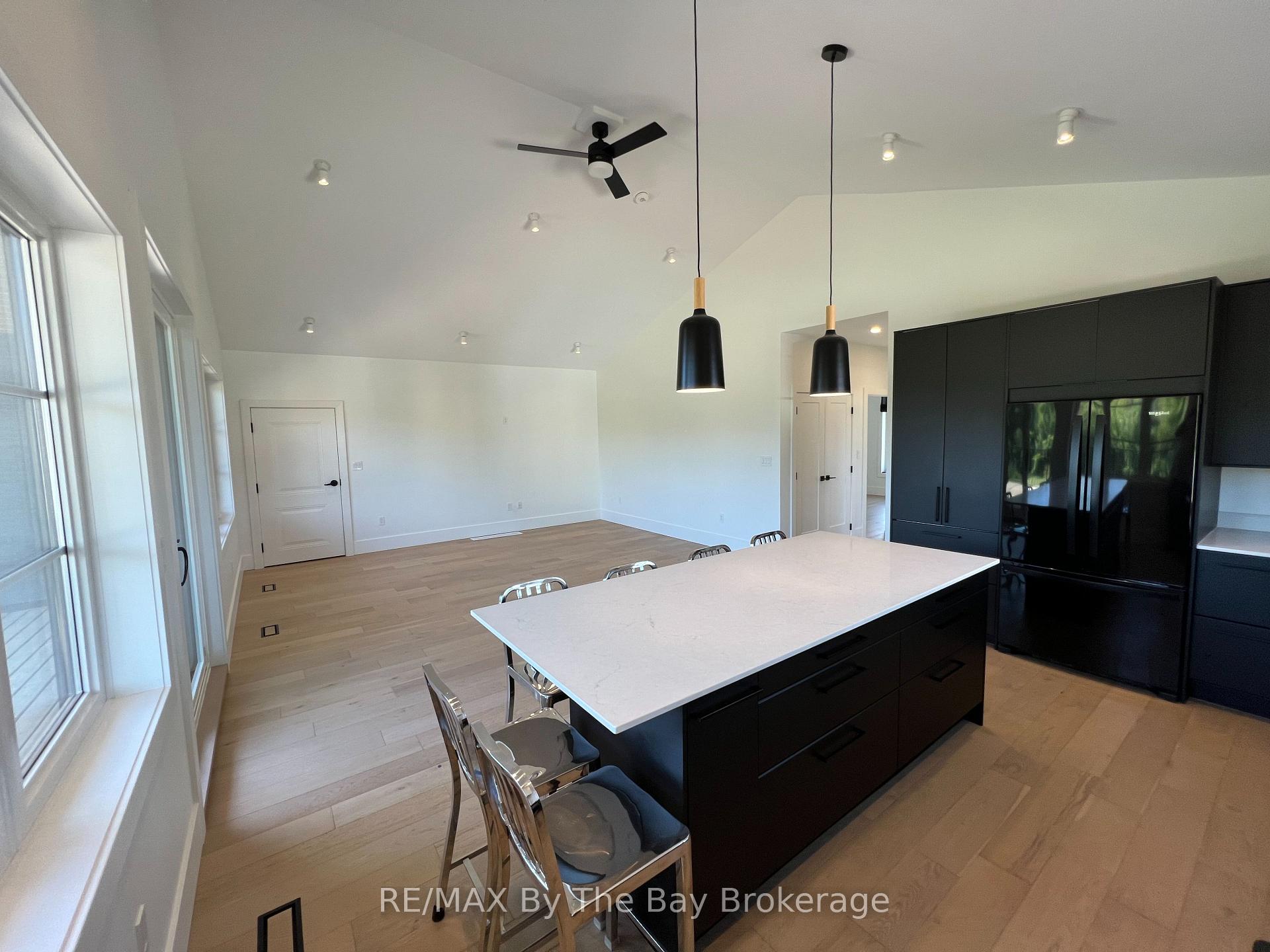 Photo 2 of 14 Raintree Court, Clearview, Rural Clearview — HOMEH
