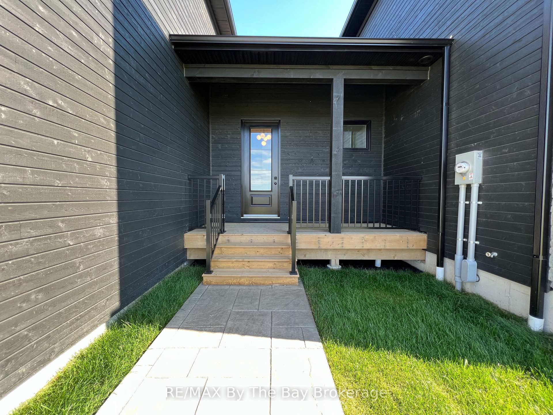 Photo 17 of 14 Raintree Court, Clearview, Rural Clearview — HOMEH