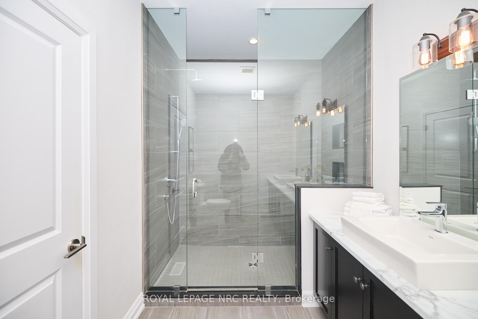 Photo 27 of 1001 Pelham Road, St. Catharines, Rykert/Vansickle — HOMEH