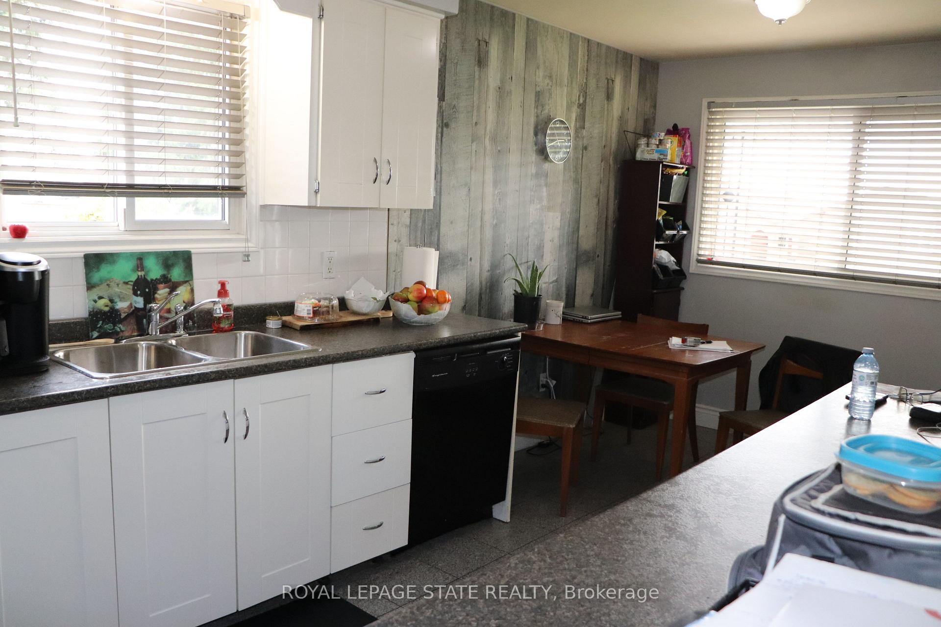 Photo 7 of 701 Limeridge Road E, Hamilton, Lawfield — HOMEH