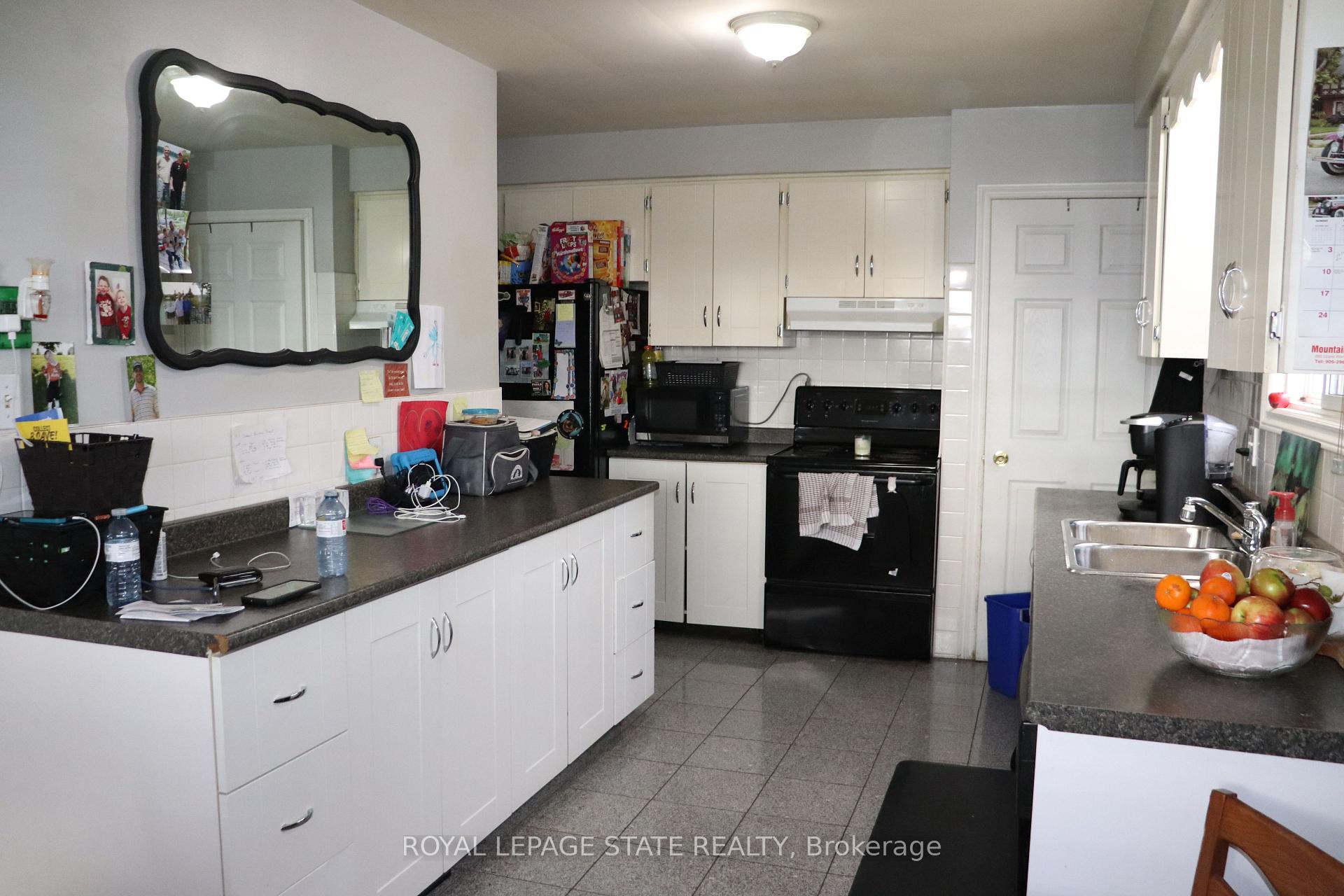 Photo 8 of 701 Limeridge Road E, Hamilton, Lawfield — HOMEH