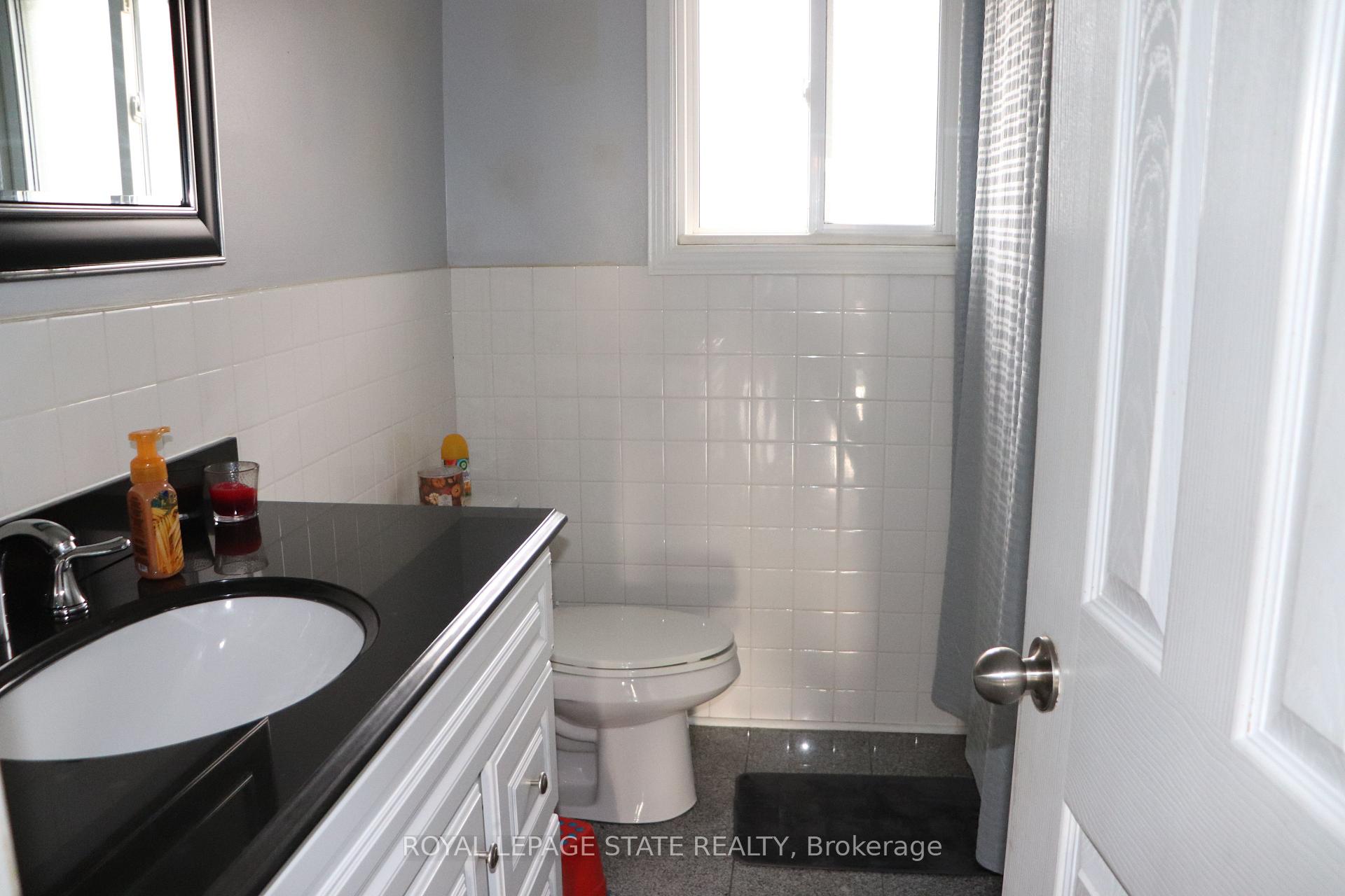 Photo 12 of 701 Limeridge Road E, Hamilton, Lawfield — HOMEH