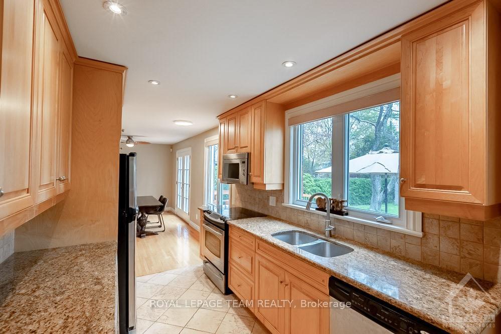 Photo 12 of 73 Aero Drive, Ottawa, Lakeview Park — HOMEH