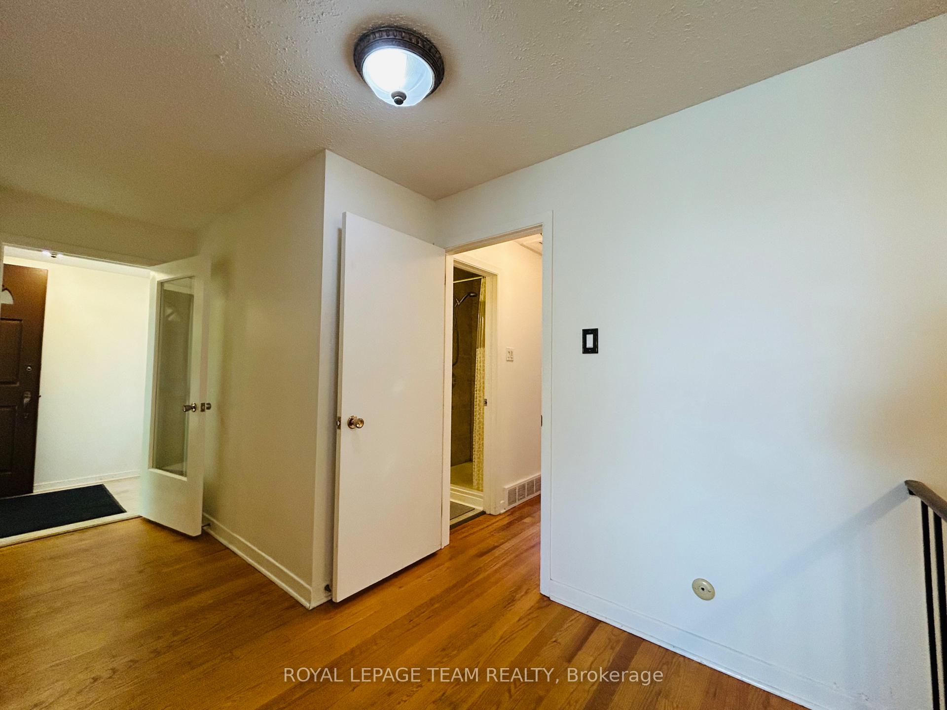 Photo 6 of 23 Southview Crescent, Ottawa, Borden Farm/Stewart Farm/Carleton Heights/Parkwood Hills — HOMEH