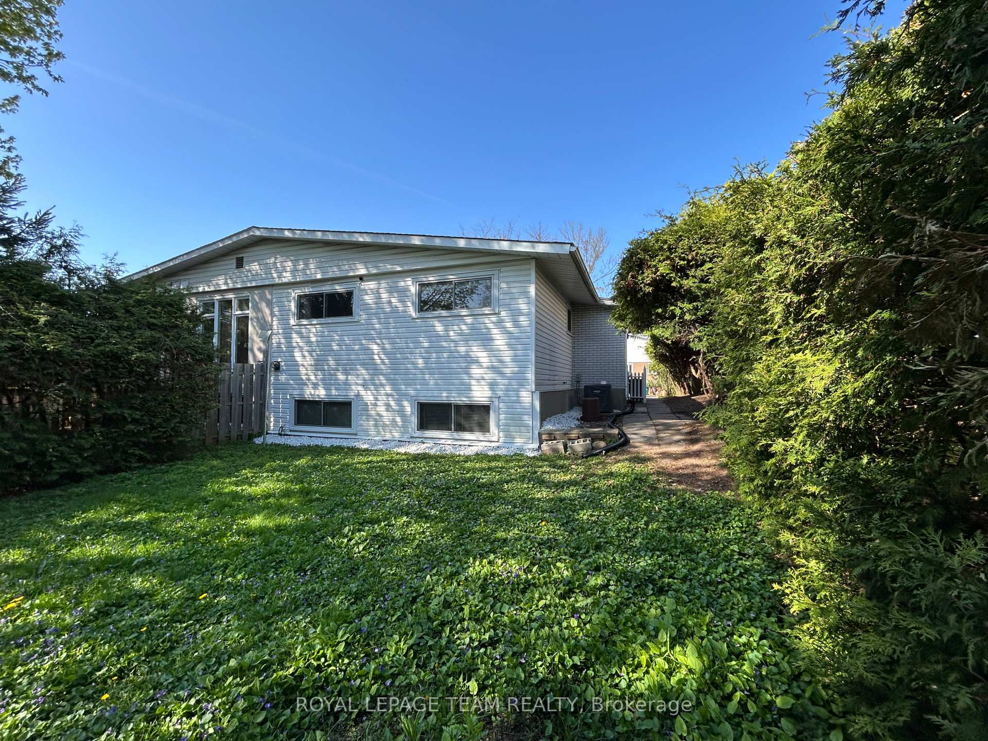 Photo 29 of 23 Southview Crescent, Ottawa, Borden Farm/Stewart Farm/Carleton Heights/Parkwood Hills — HOMEH