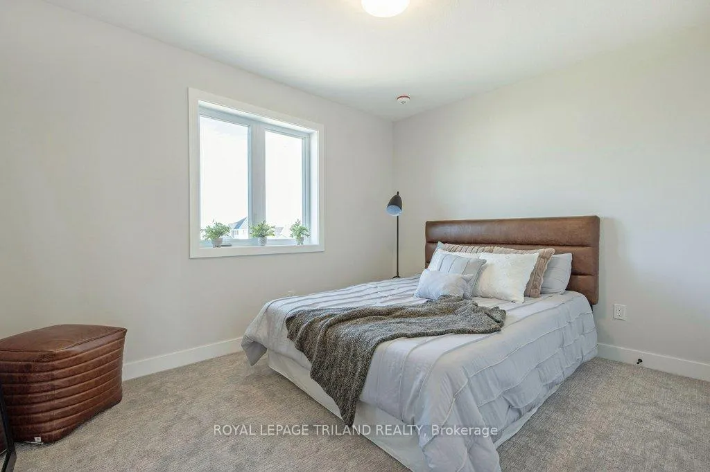 Photo 24 of 57 Silverleaf Path, St. Thomas — HOMEH