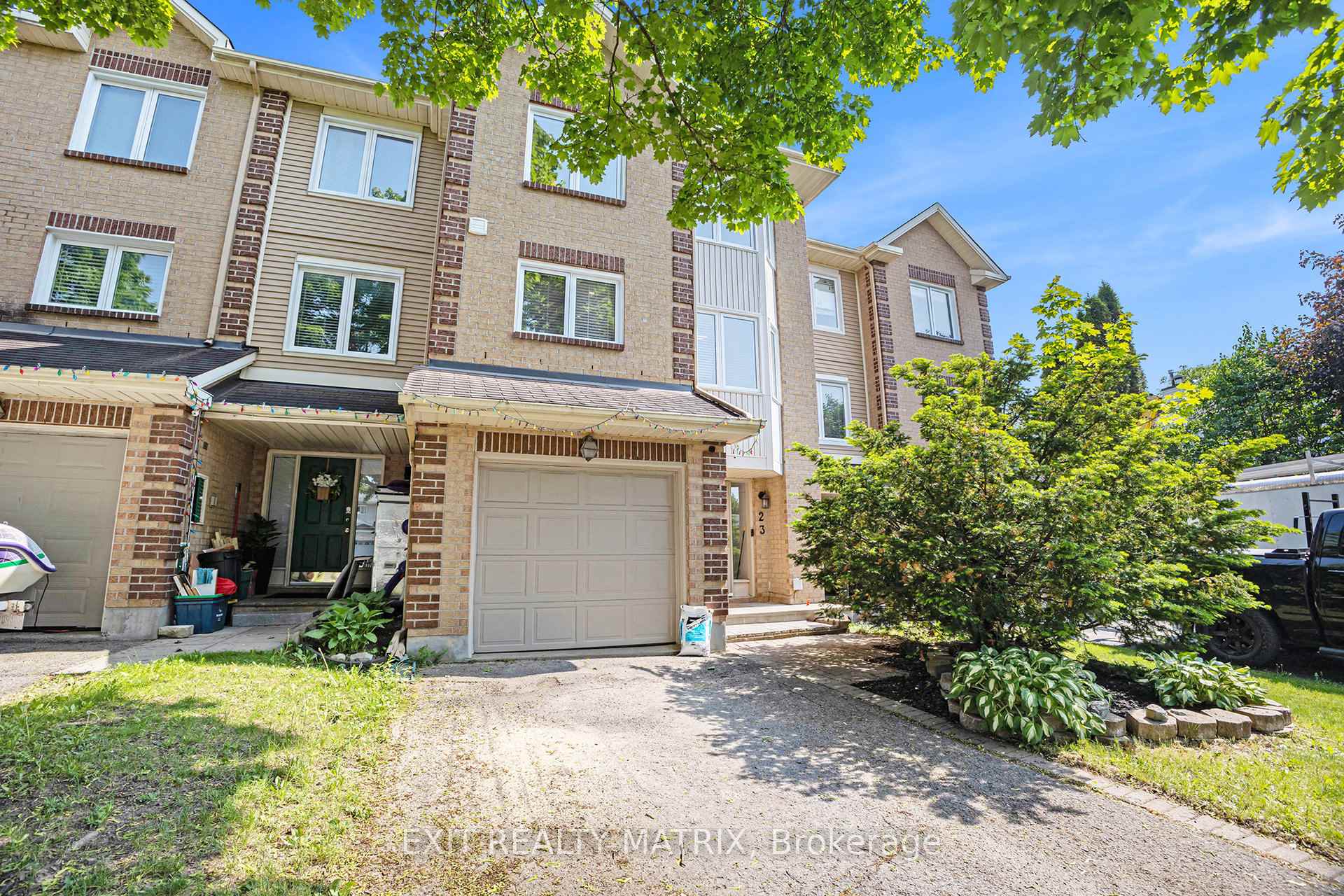 Photo 2 of 23 Weybridge Drive, Ottawa, Barrhaven - Cedargrove/Fraserdale — HOMEH