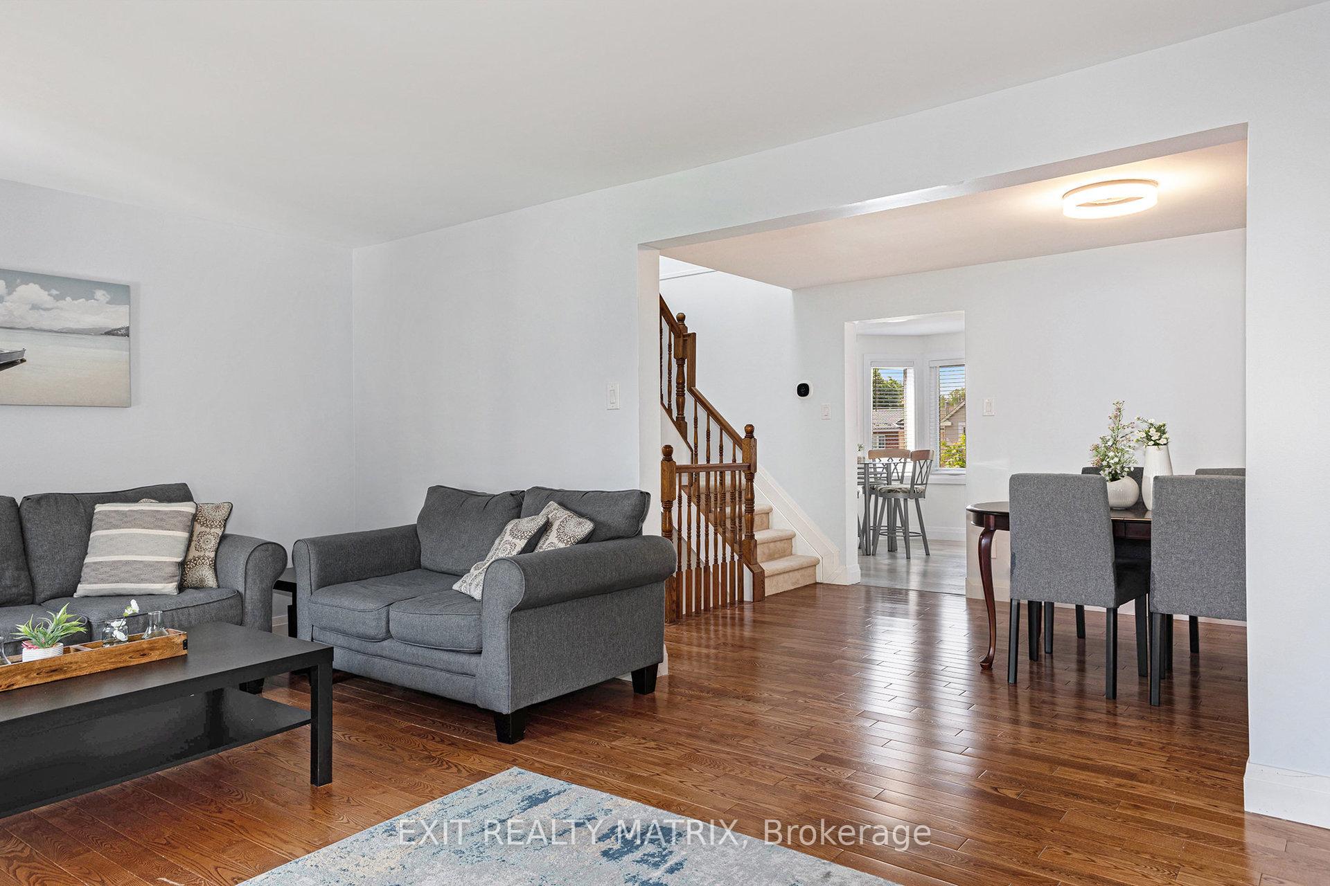 Photo 7 of 23 Weybridge Drive, Ottawa, Barrhaven - Cedargrove/Fraserdale — HOMEH