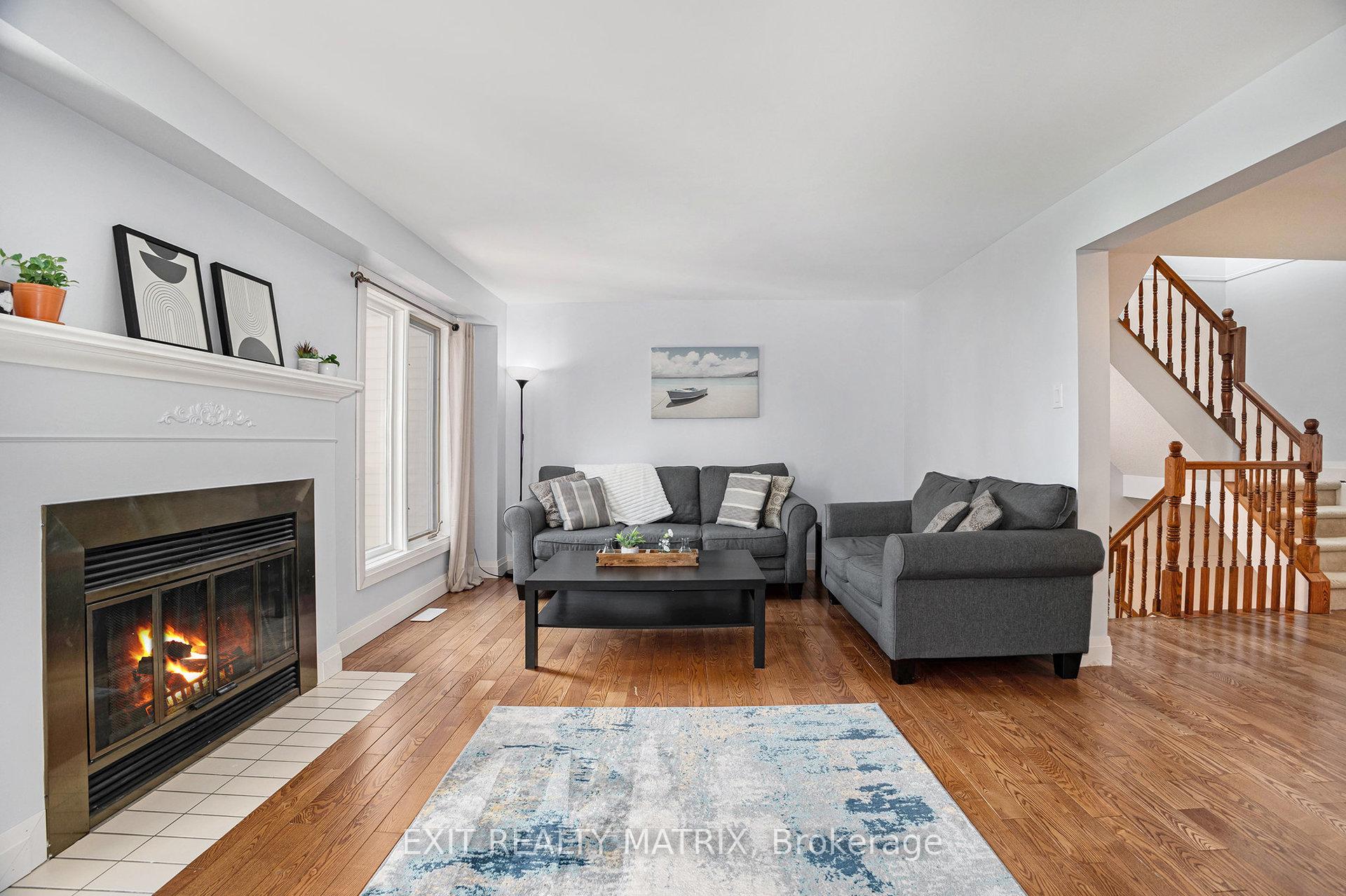 Photo 9 of 23 Weybridge Drive, Ottawa, Barrhaven - Cedargrove/Fraserdale — HOMEH