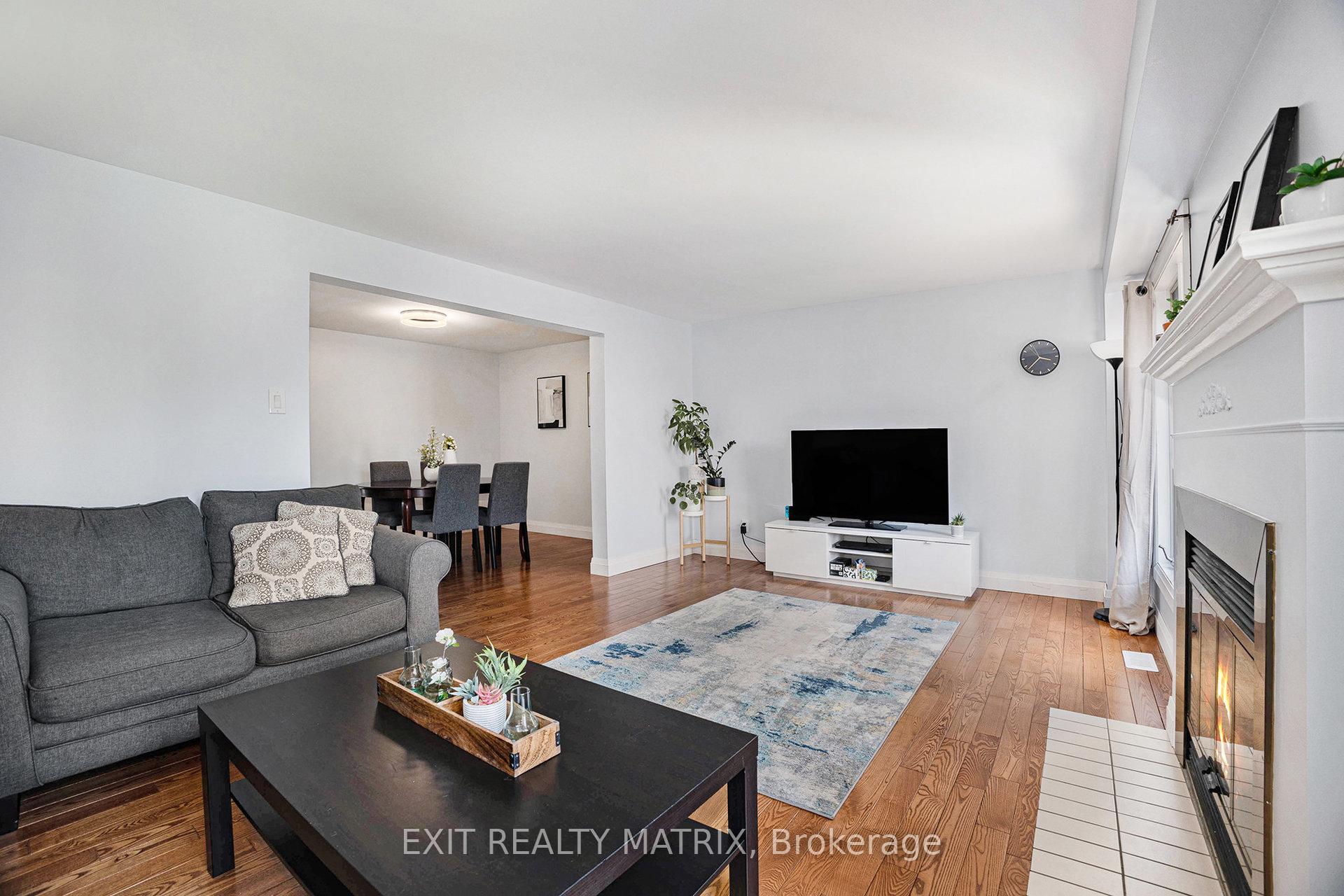Photo 10 of 23 Weybridge Drive, Ottawa, Barrhaven - Cedargrove/Fraserdale — HOMEH