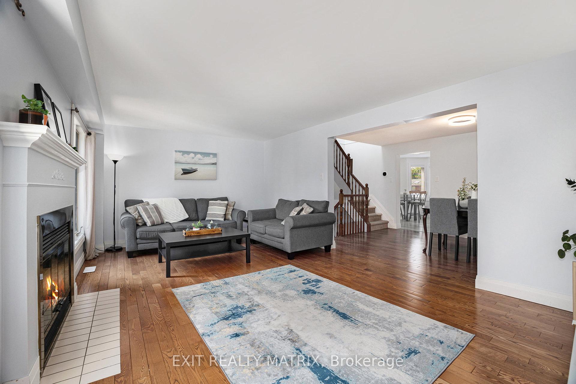 Photo 11 of 23 Weybridge Drive, Ottawa, Barrhaven - Cedargrove/Fraserdale — HOMEH
