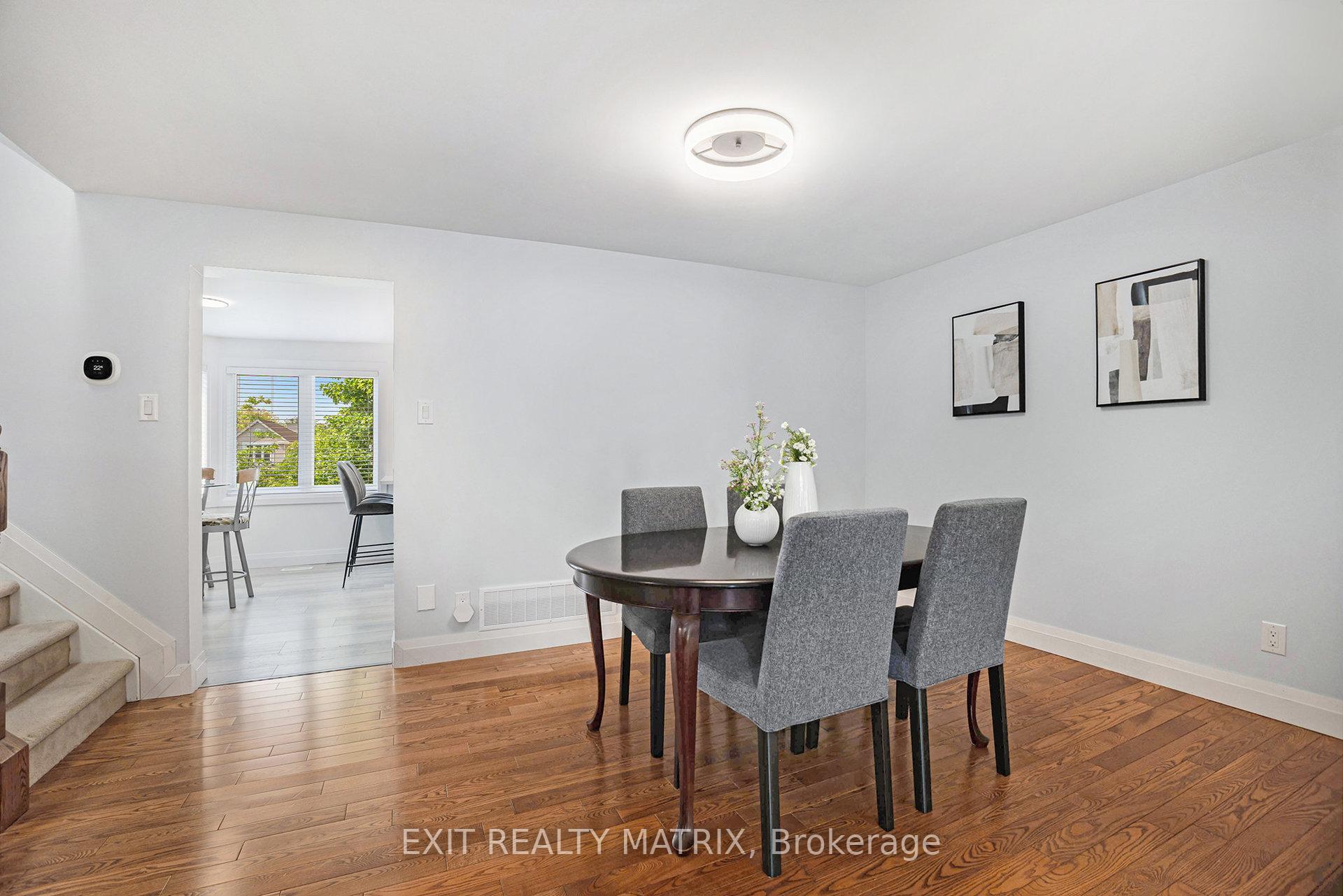 Photo 15 of 23 Weybridge Drive, Ottawa, Barrhaven - Cedargrove/Fraserdale — HOMEH