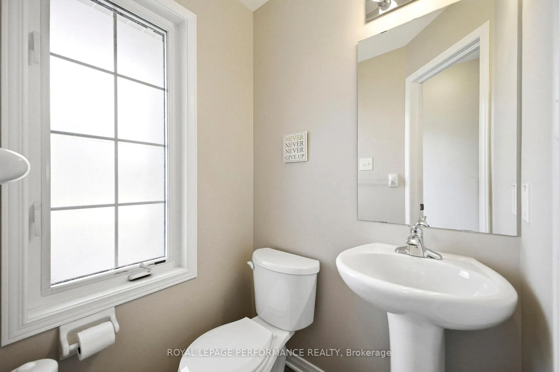 Photo 4 of 15 Dundalk Private, Ottawa, Barrhaven - Stonebridge — HOMEH