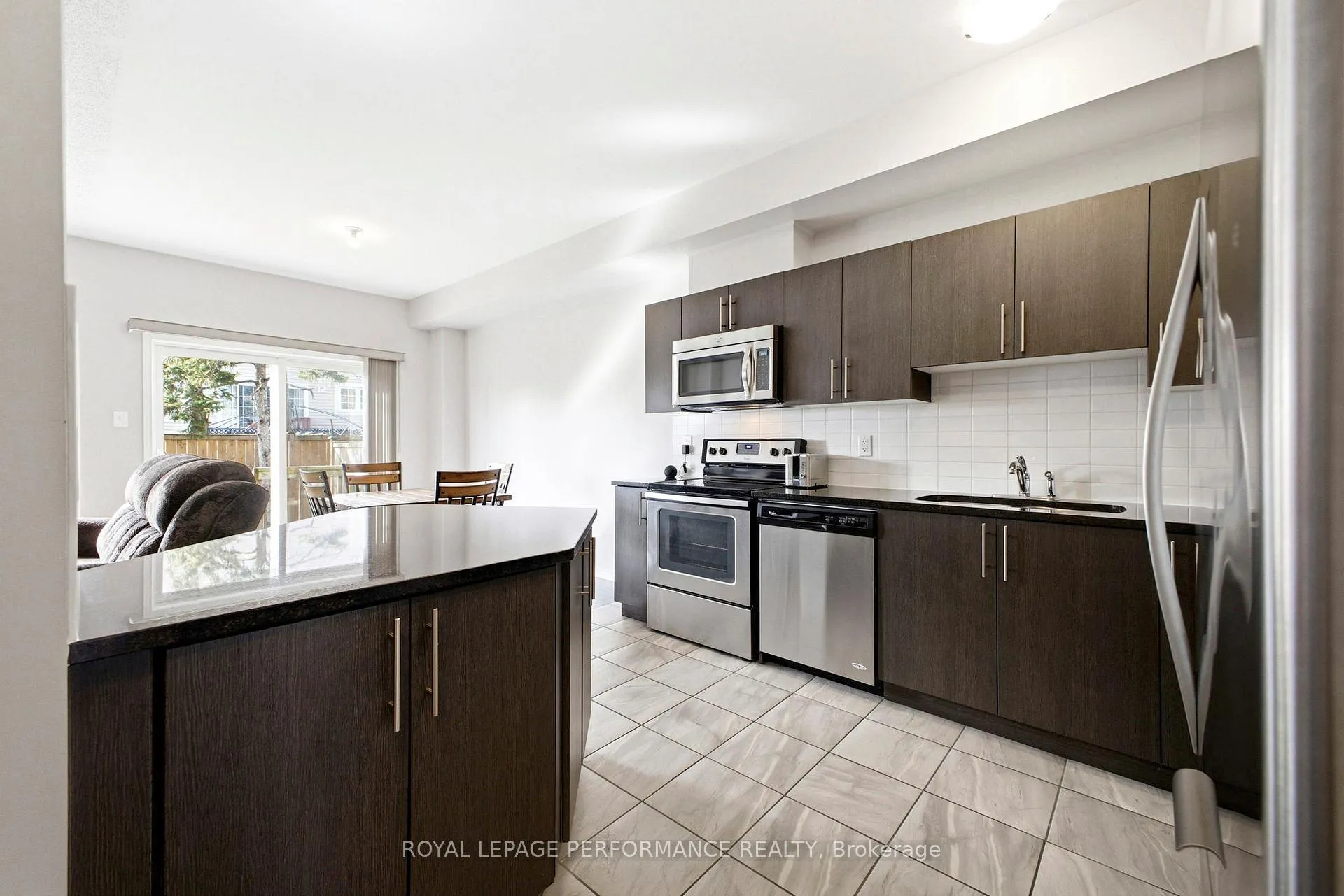 Photo 8 of 15 Dundalk Private, Ottawa, Barrhaven - Stonebridge — HOMEH