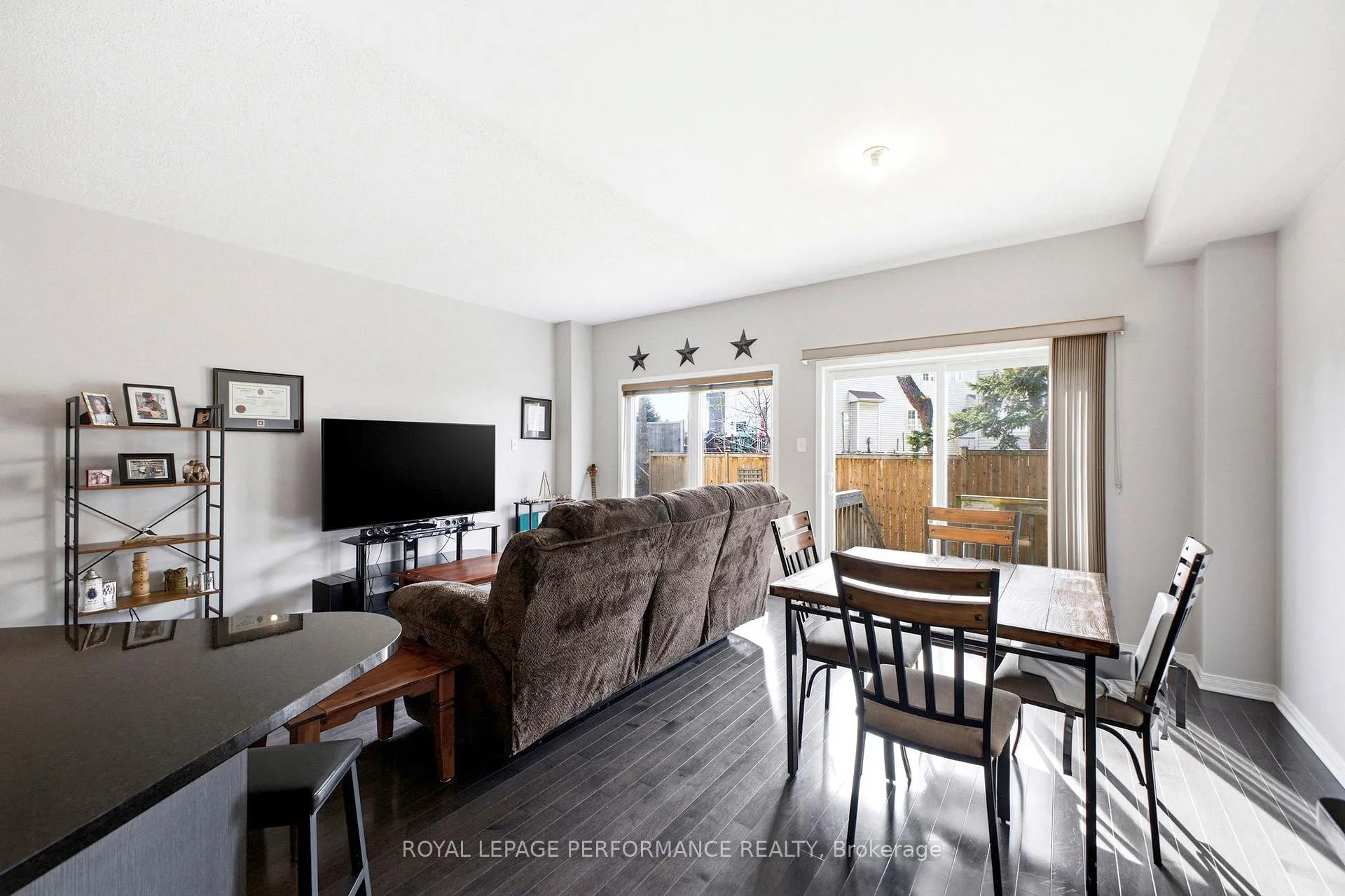 Photo 17 of 15 Dundalk Private, Ottawa, Barrhaven - Stonebridge — HOMEH