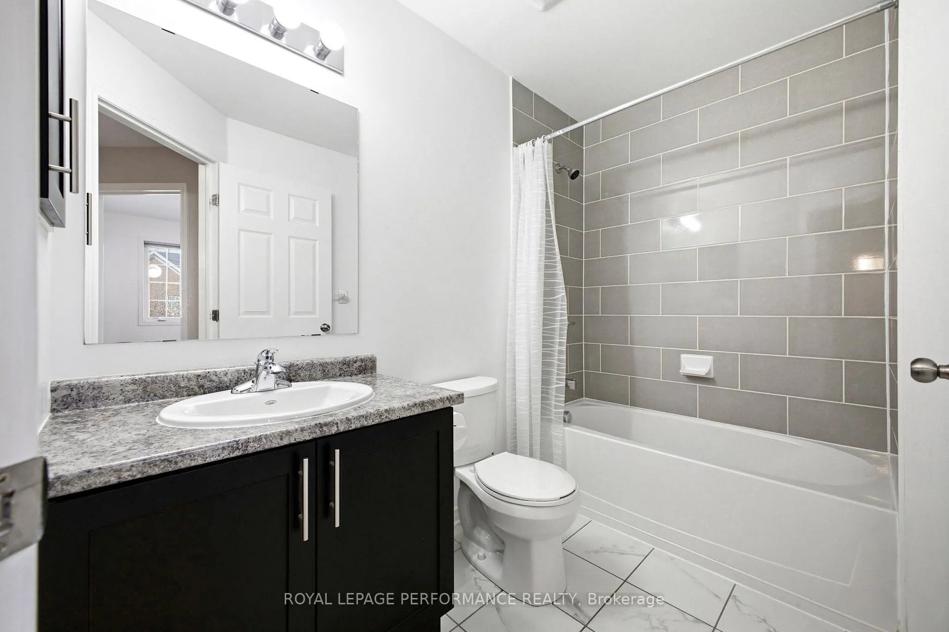 Photo 28 of 15 Dundalk Private, Ottawa, Barrhaven - Stonebridge — HOMEH