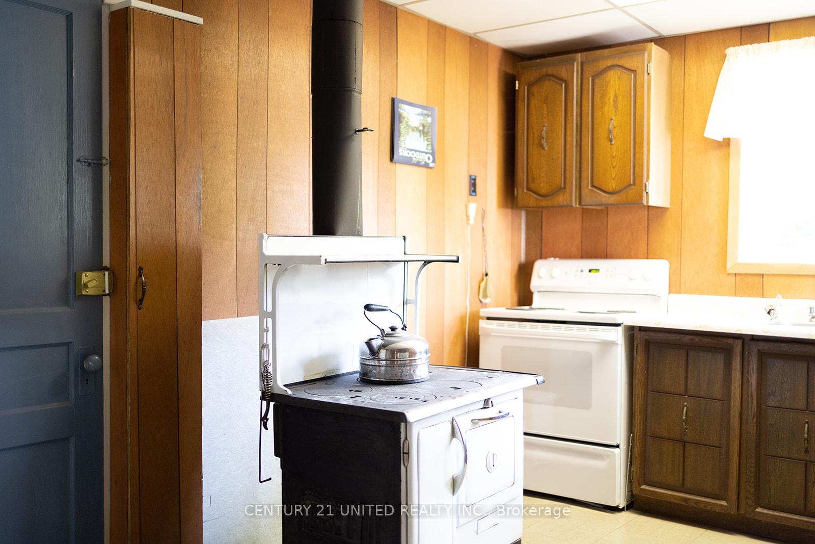 Photo 21 of 406 Carveths Marina Road, Douro-Dummer — HOMEH