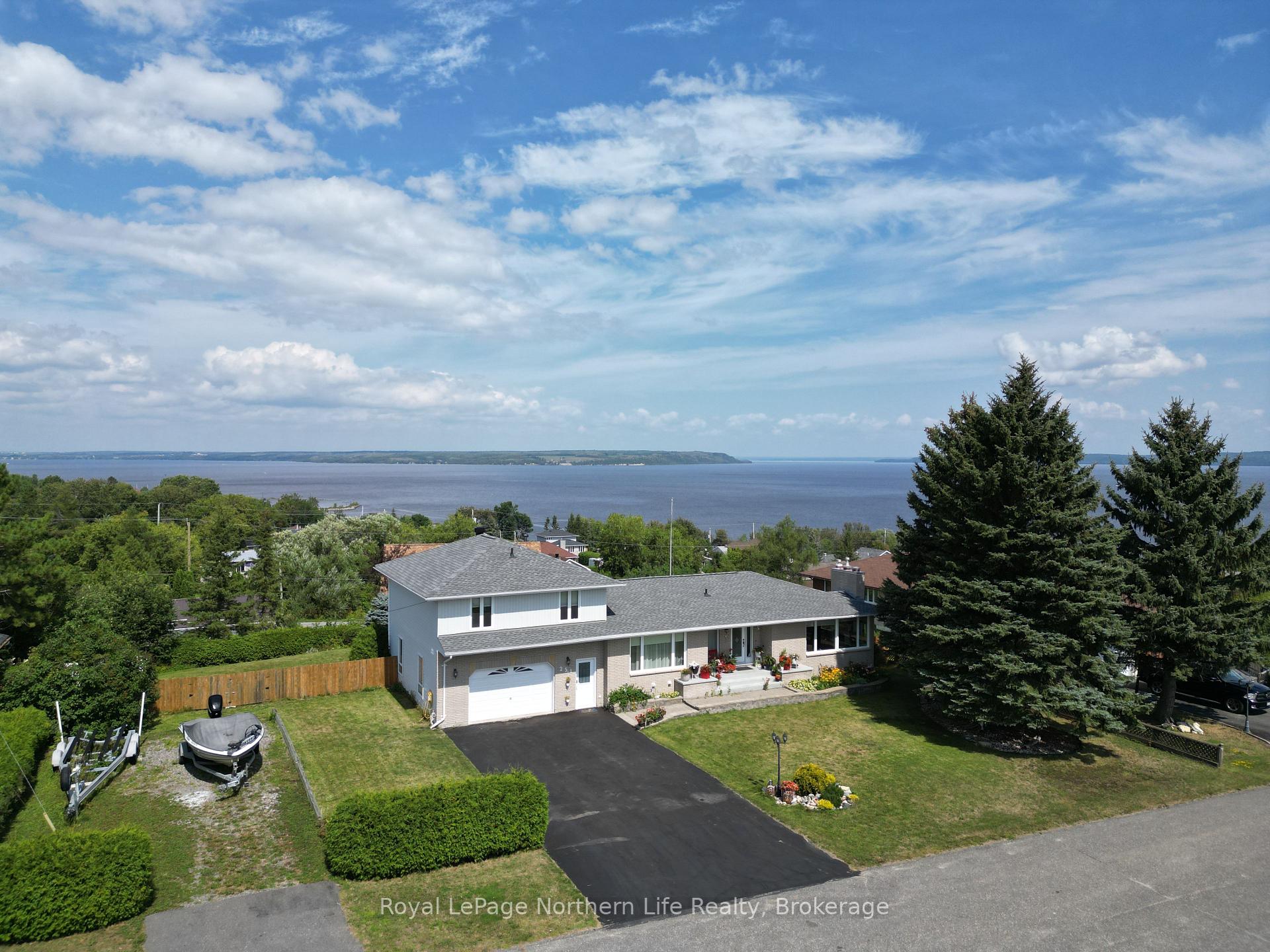 Photo 2 of 251 Lawlor Street, Temiskaming Shores, Haileybury — HOMEH