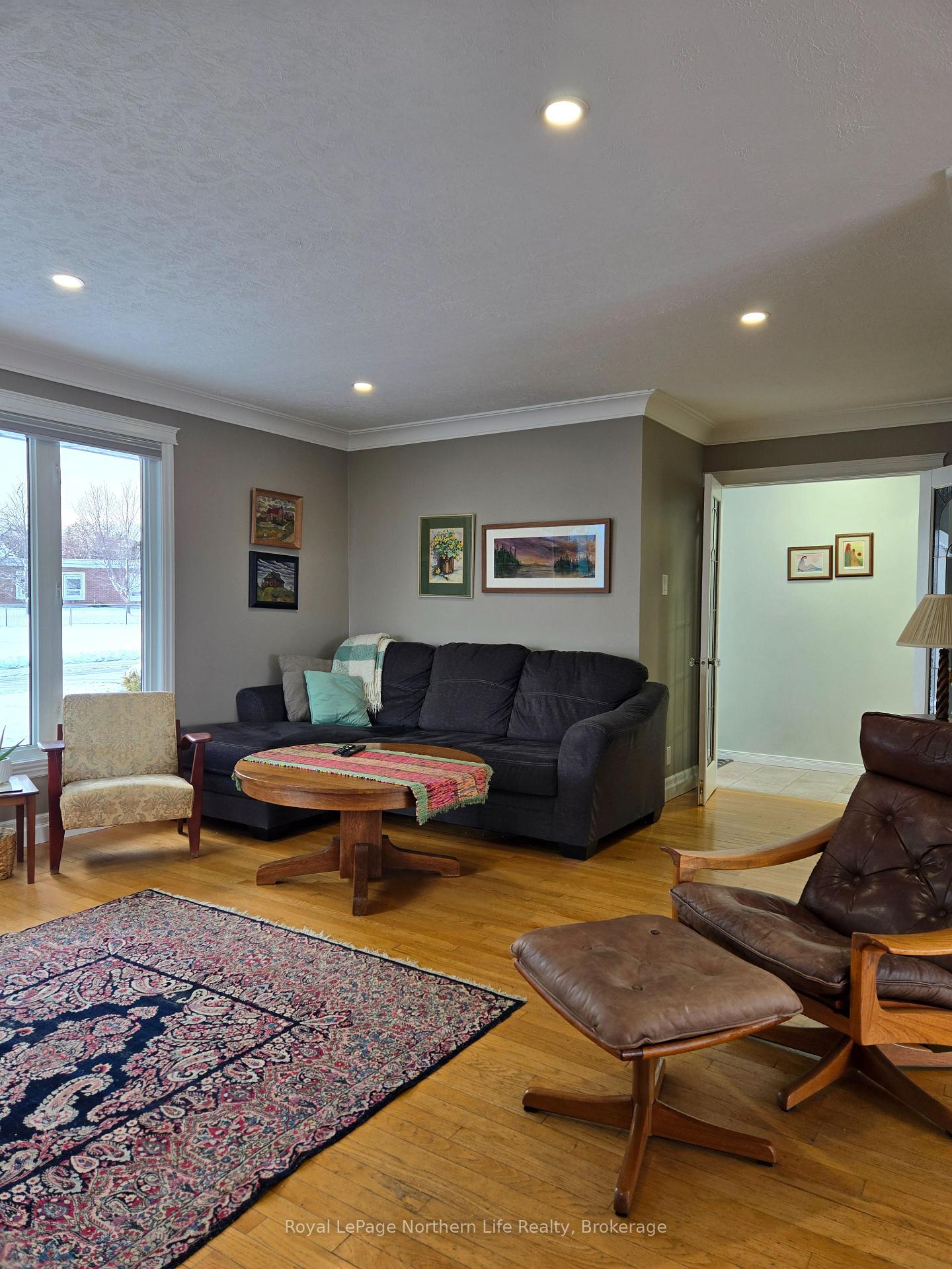 Photo 8 of 251 Lawlor Street, Temiskaming Shores, Haileybury — HOMEH