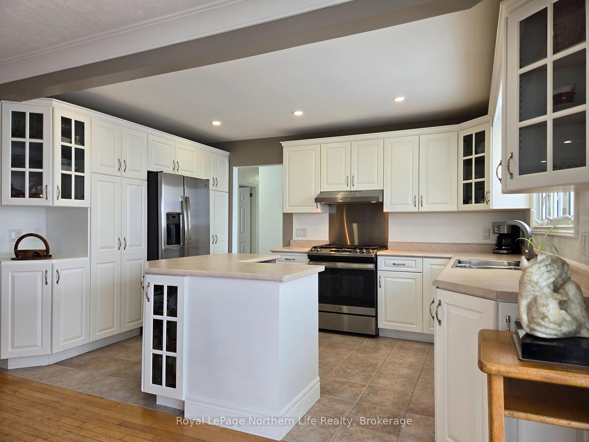 Photo 22 of 251 Lawlor Street, Temiskaming Shores, Haileybury — HOMEH