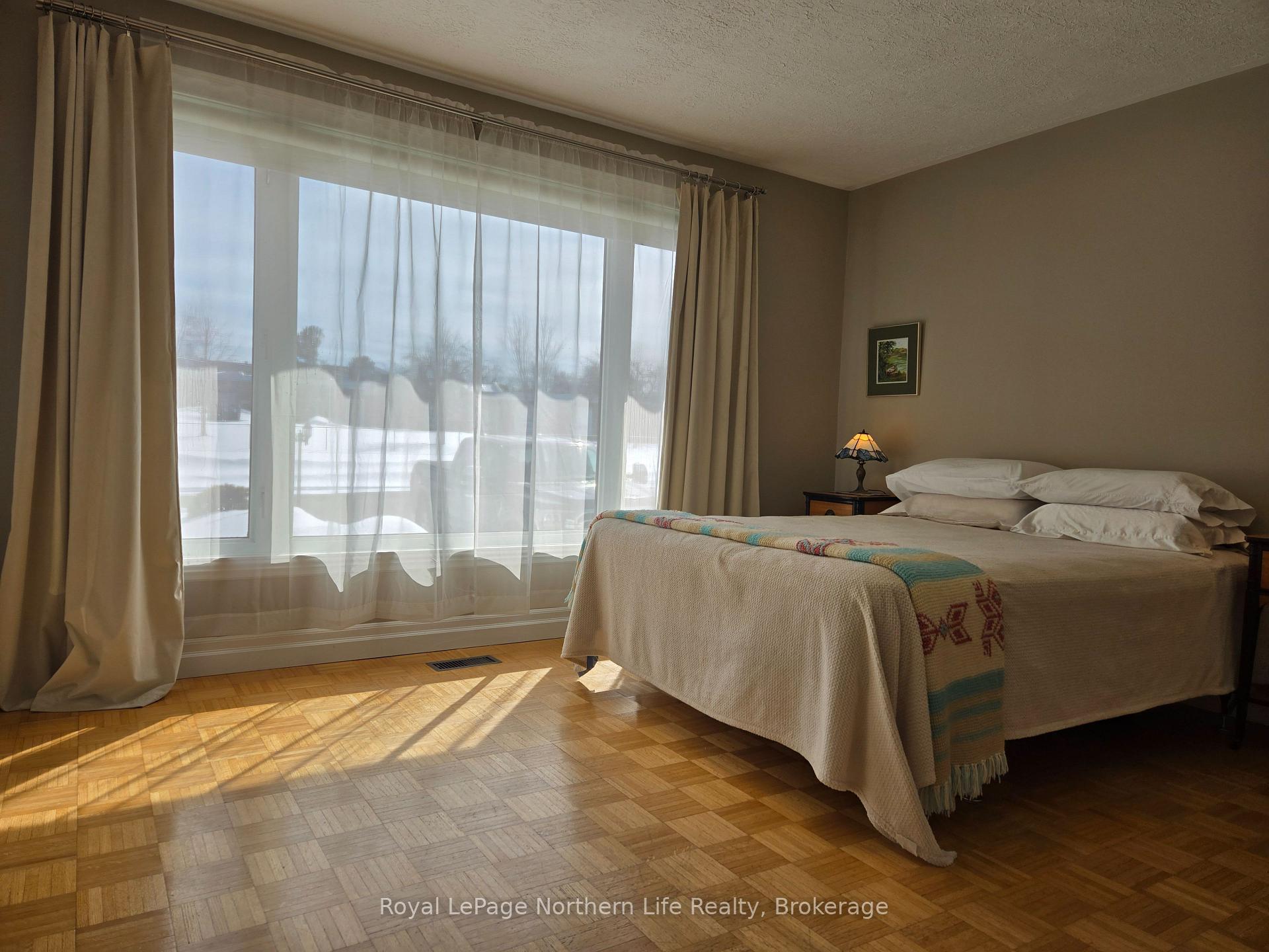 Photo 27 of 251 Lawlor Street, Temiskaming Shores, Haileybury — HOMEH