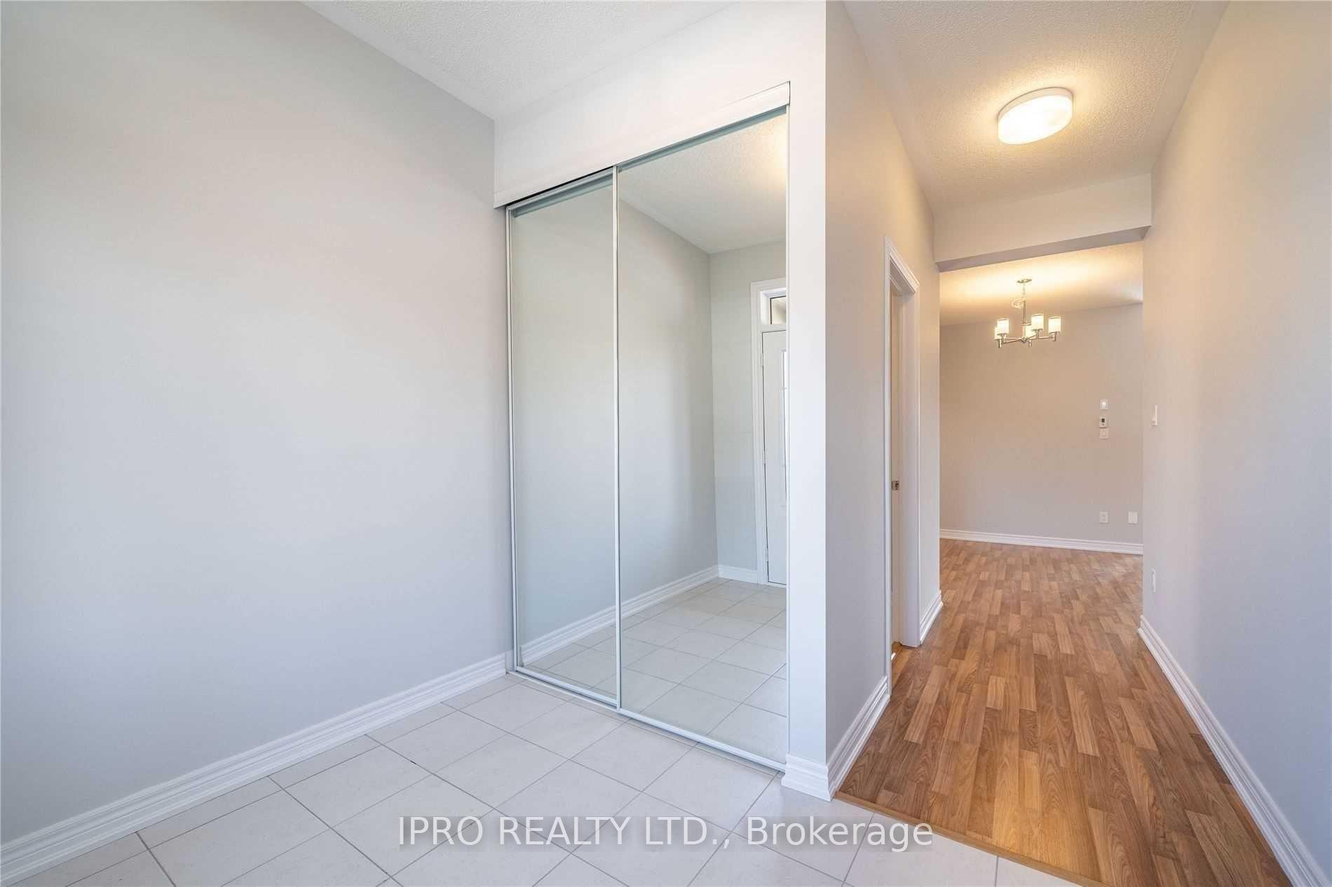Photo 3 of 23 Attlebery Crescent, Brant, Paris — HOMEH