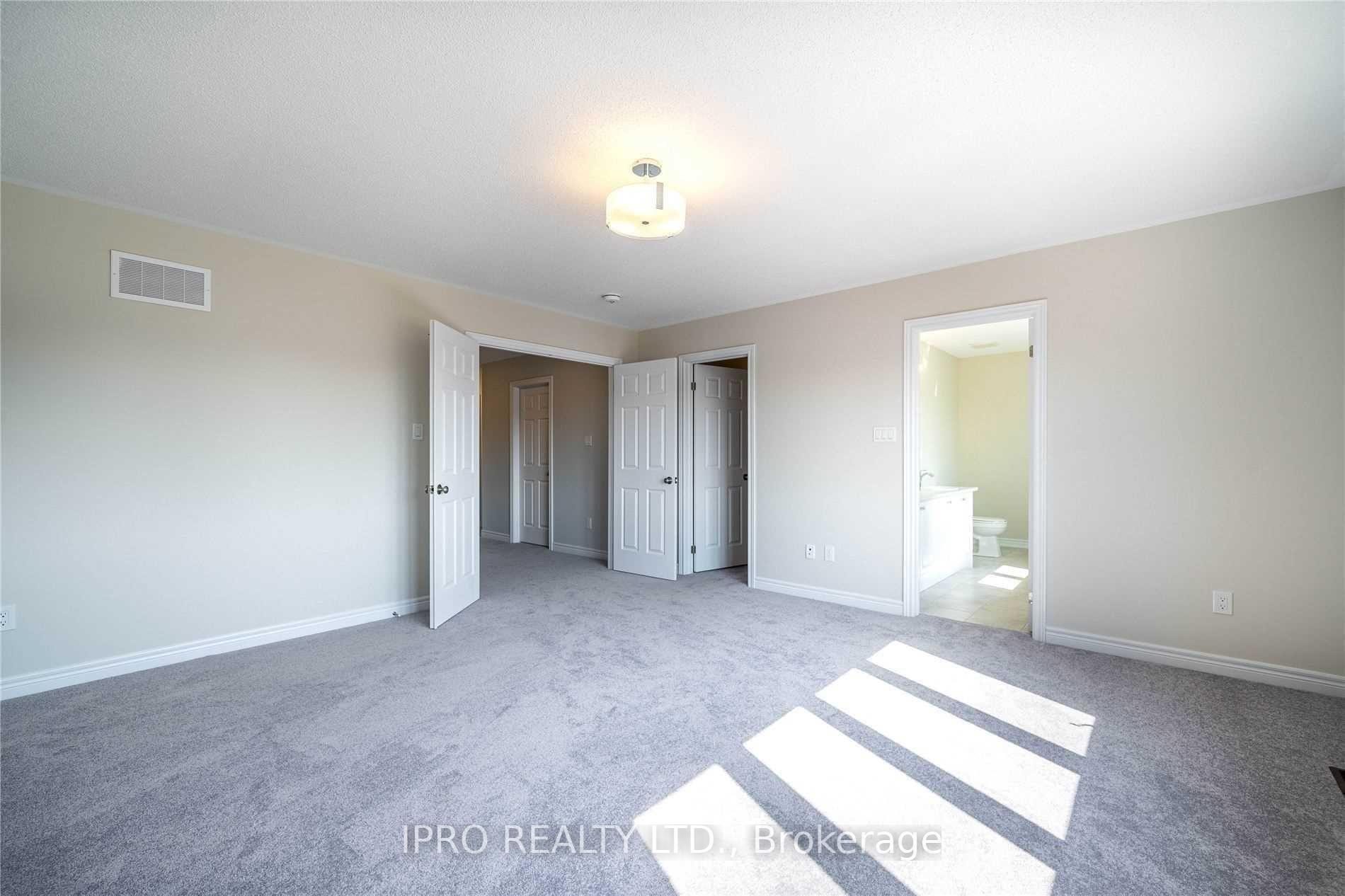 Photo 9 of 23 Attlebery Crescent, Brant, Paris — HOMEH