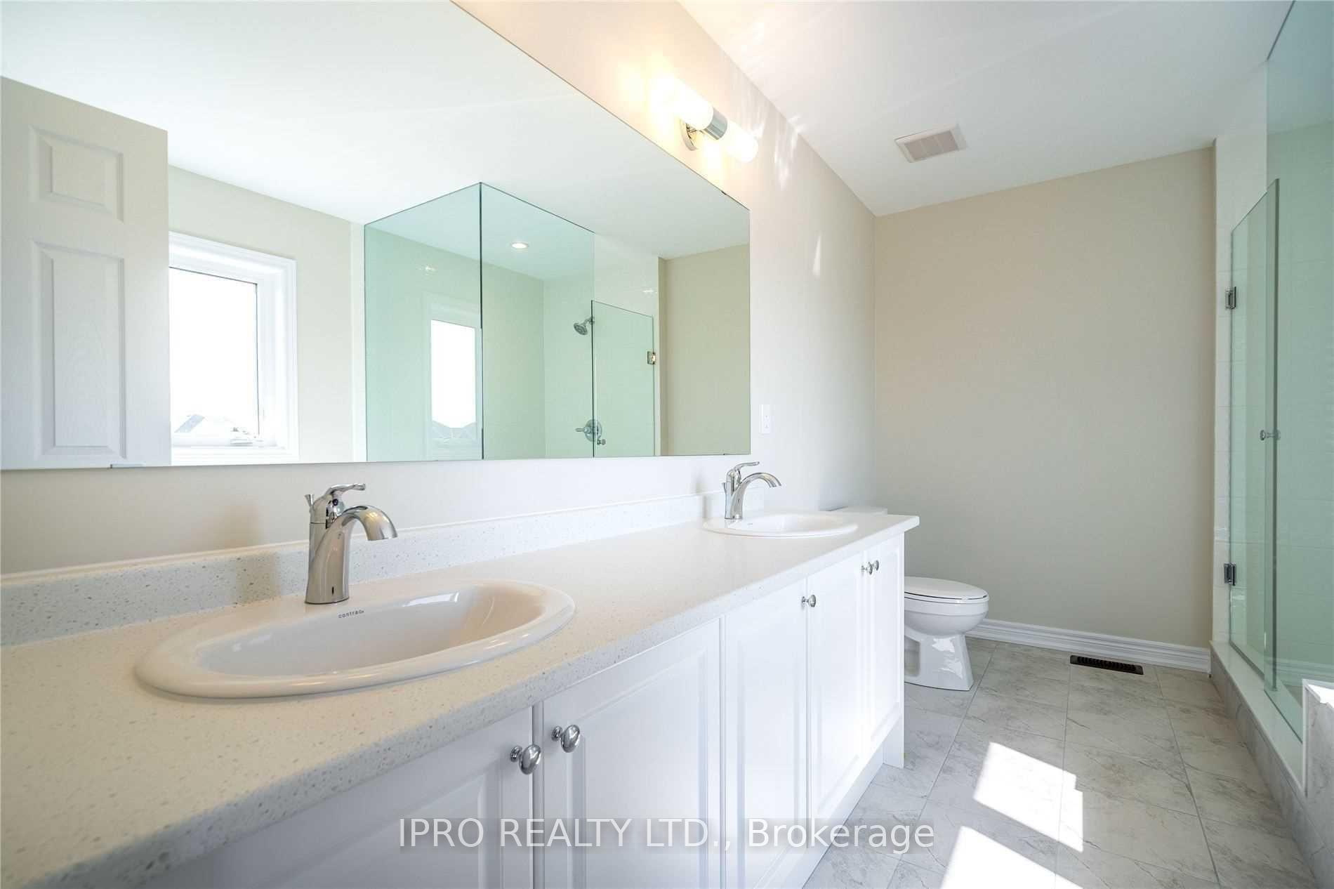 Photo 12 of 23 Attlebery Crescent, Brant, Paris — HOMEH