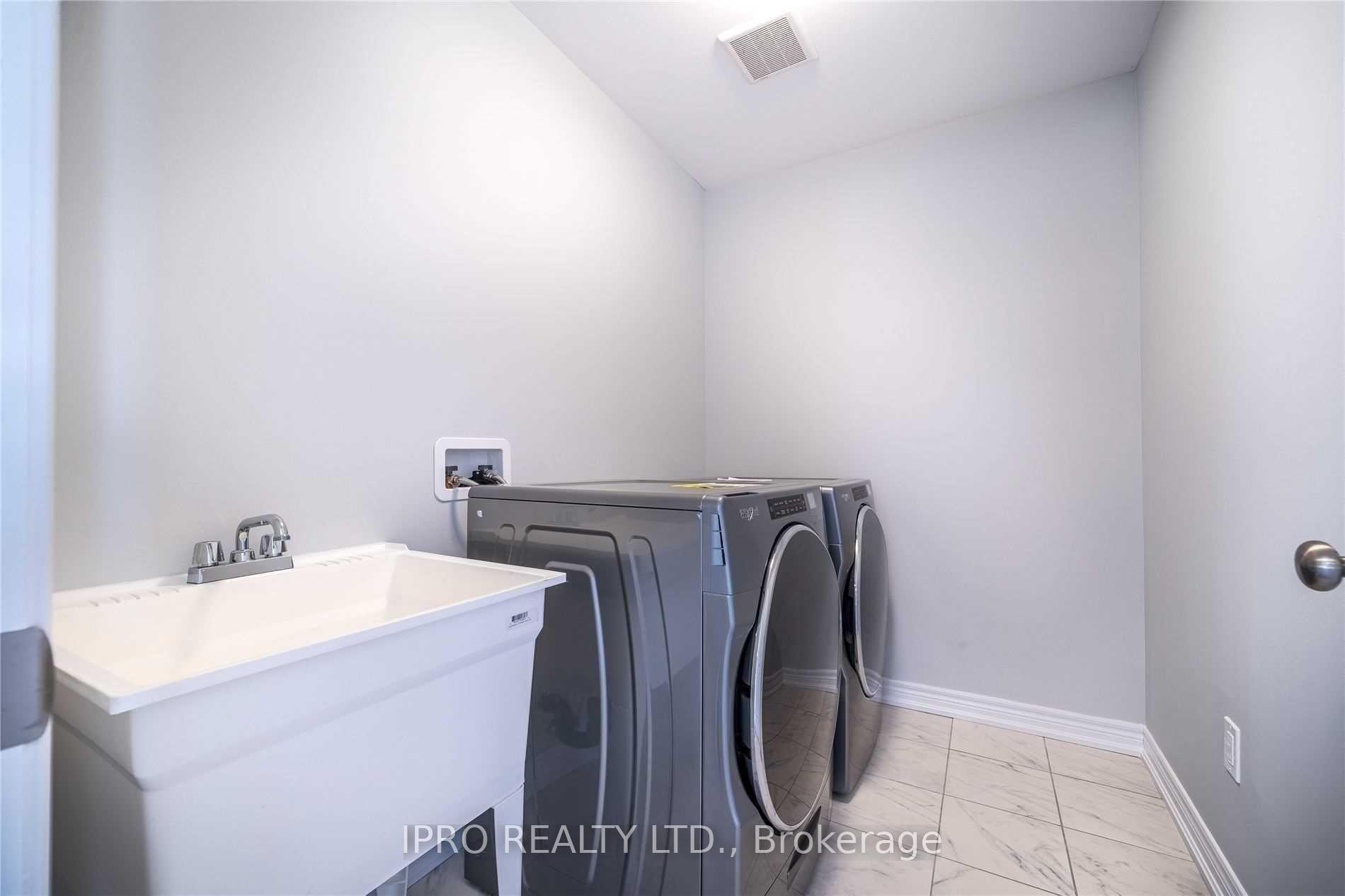 Photo 22 of 23 Attlebery Crescent, Brant, Paris — HOMEH