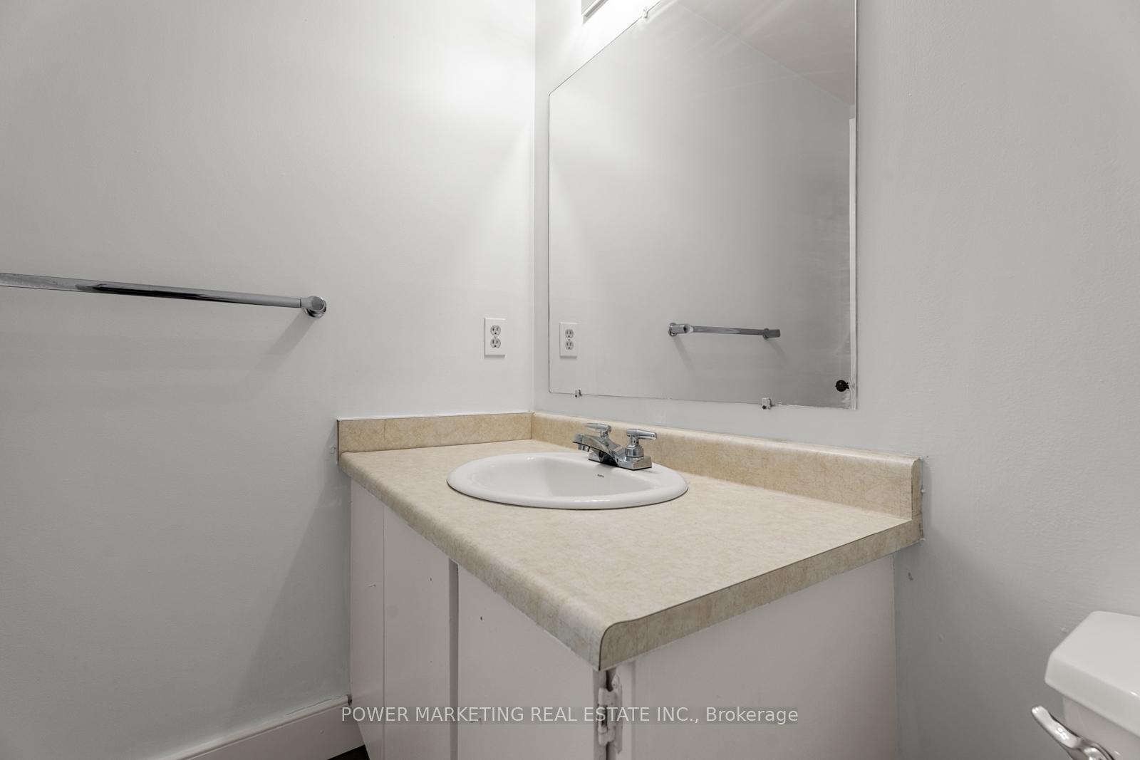 Photo 6 of 1631 Saxony Crescent, Ottawa, Pineview — HOMEH